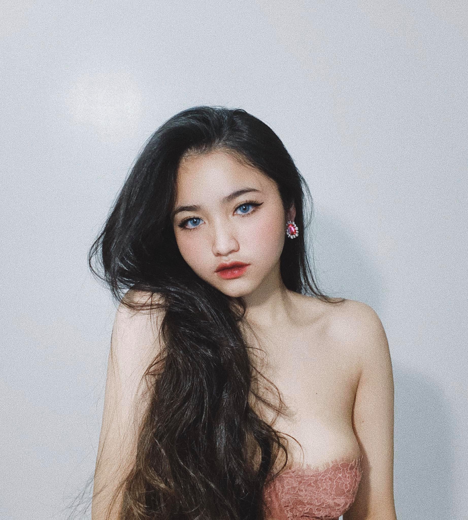 Anh Thư id=100004046965651 Hot Facebook, Ảnh hot girl, Hình ảnh gái xinh, Girl xinh Việt Nam, Photo gái xinh, Girl xinh Cute, Girl dễ thương