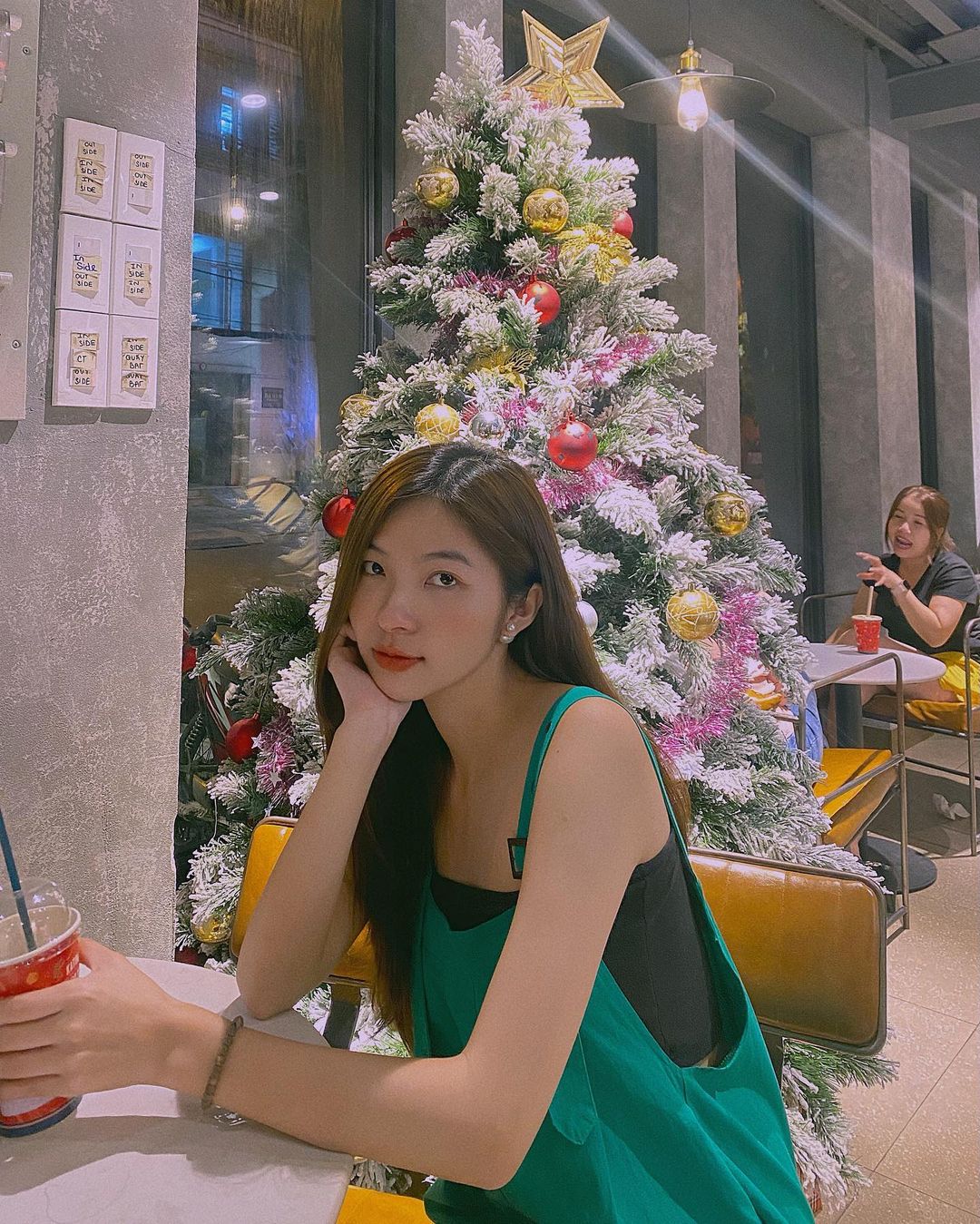 Bạch Hoàng Mỹ Ái id=100088084037793