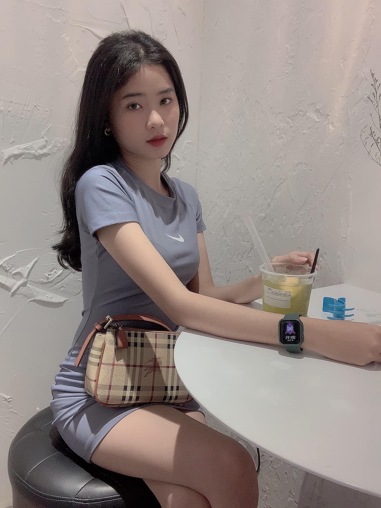 Ảnh Girl gym, Hotgirl Fitness, Ảnh gái tập gym, Girl tập gym, PT hotgirl, Huấn luyện viên hotgirl Bé Trân xenhh.tran