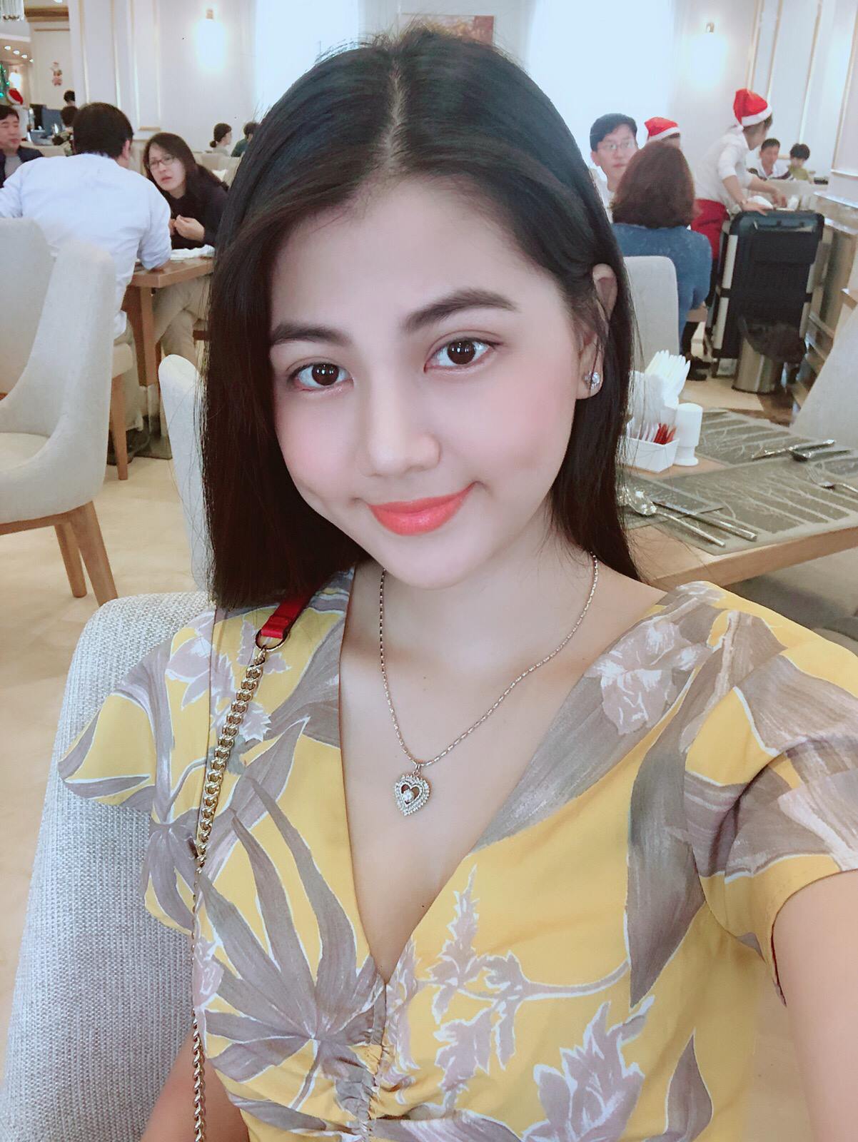 Ảnh Girl gym, Hotgirl Fitness, Ảnh gái tập gym, Girl tập gym, PT hotgirl, Huấn luyện viên hotgirl Bích Trâm M tram.bich.9828