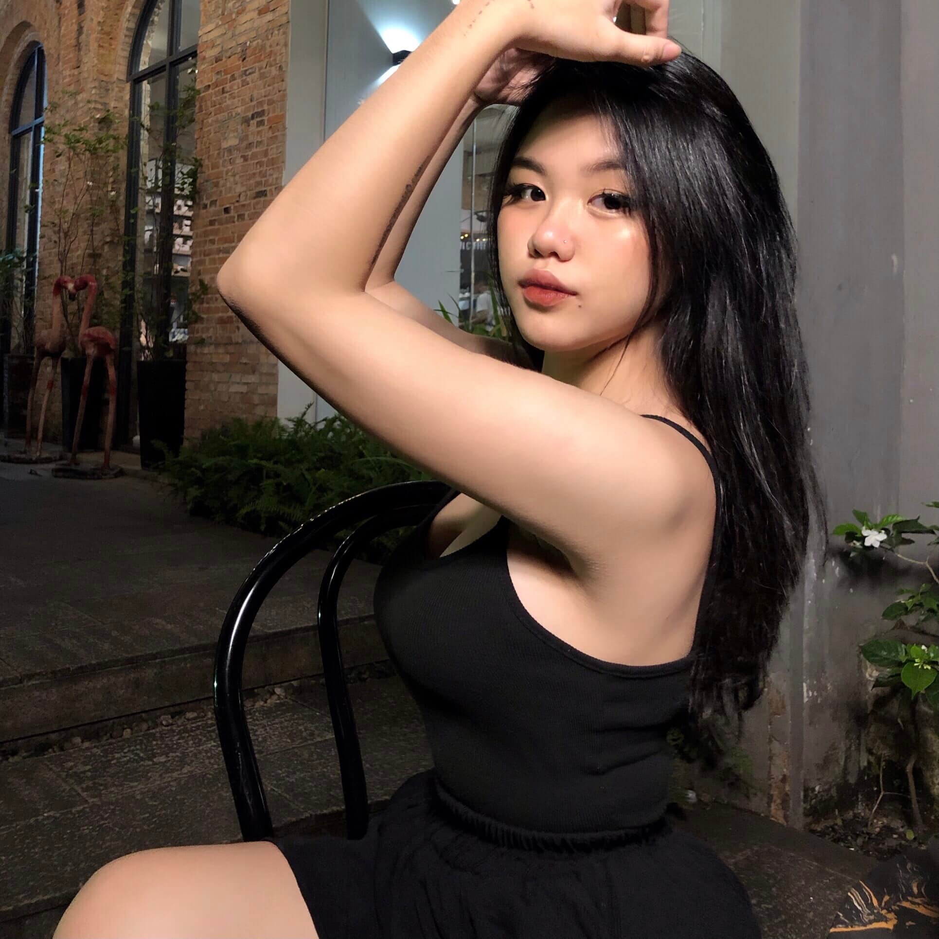 Cassie Nguyễn thi.cun.18