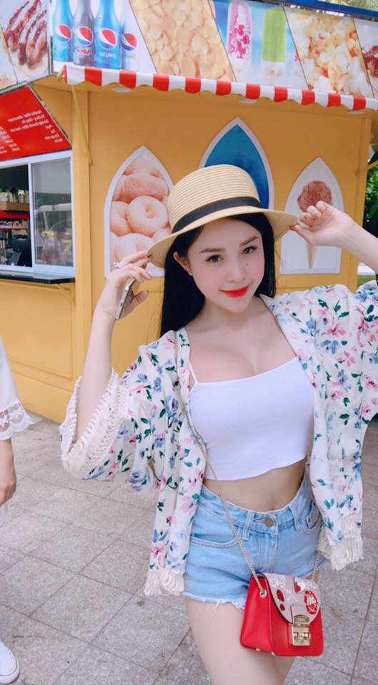 Gái một con Đặng Huyền huyen.dang.982292