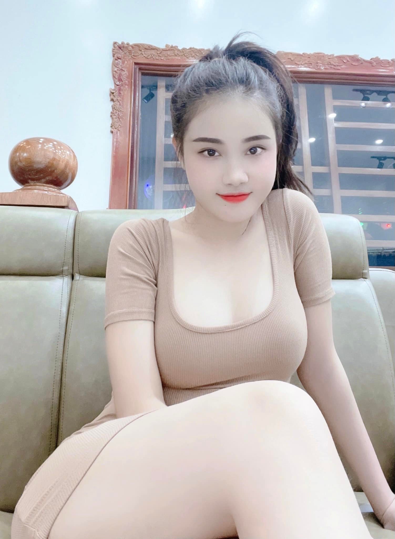 Girl dễ thương, Girl cute, Hotgirl tiktok, Hit face PR Diệu Trinh dieutrinh8