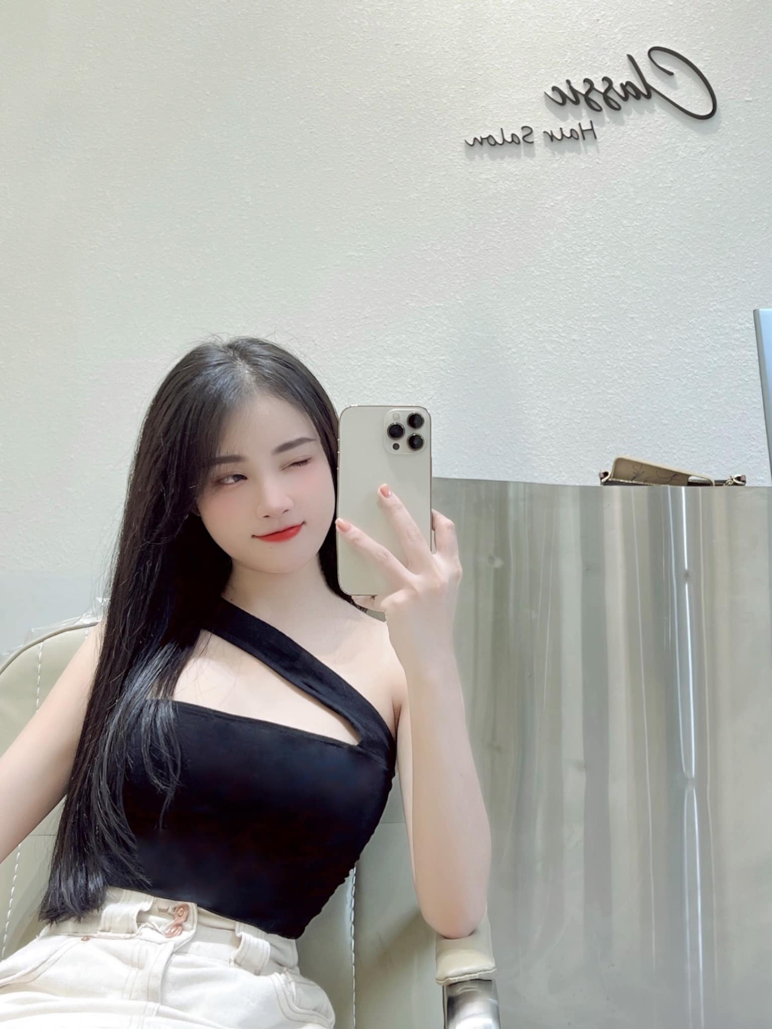 Diệu Trinh dieutrinh8 Girl dễ thương, Girl cute, Hotgirl tiktok, Hit face PR