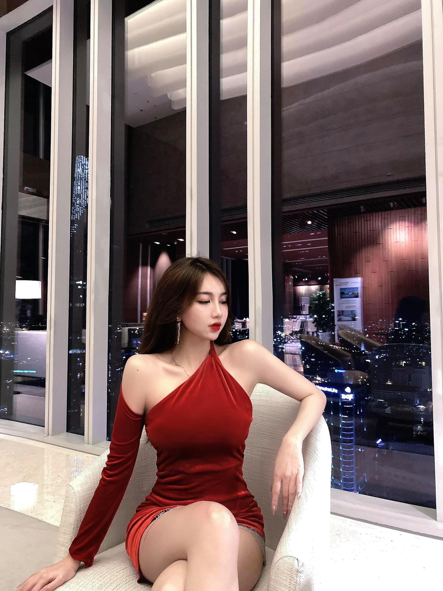 Hồ NGọc Ý Nhi - Nhi Mèo NMQcamacc37 Sexy Girls