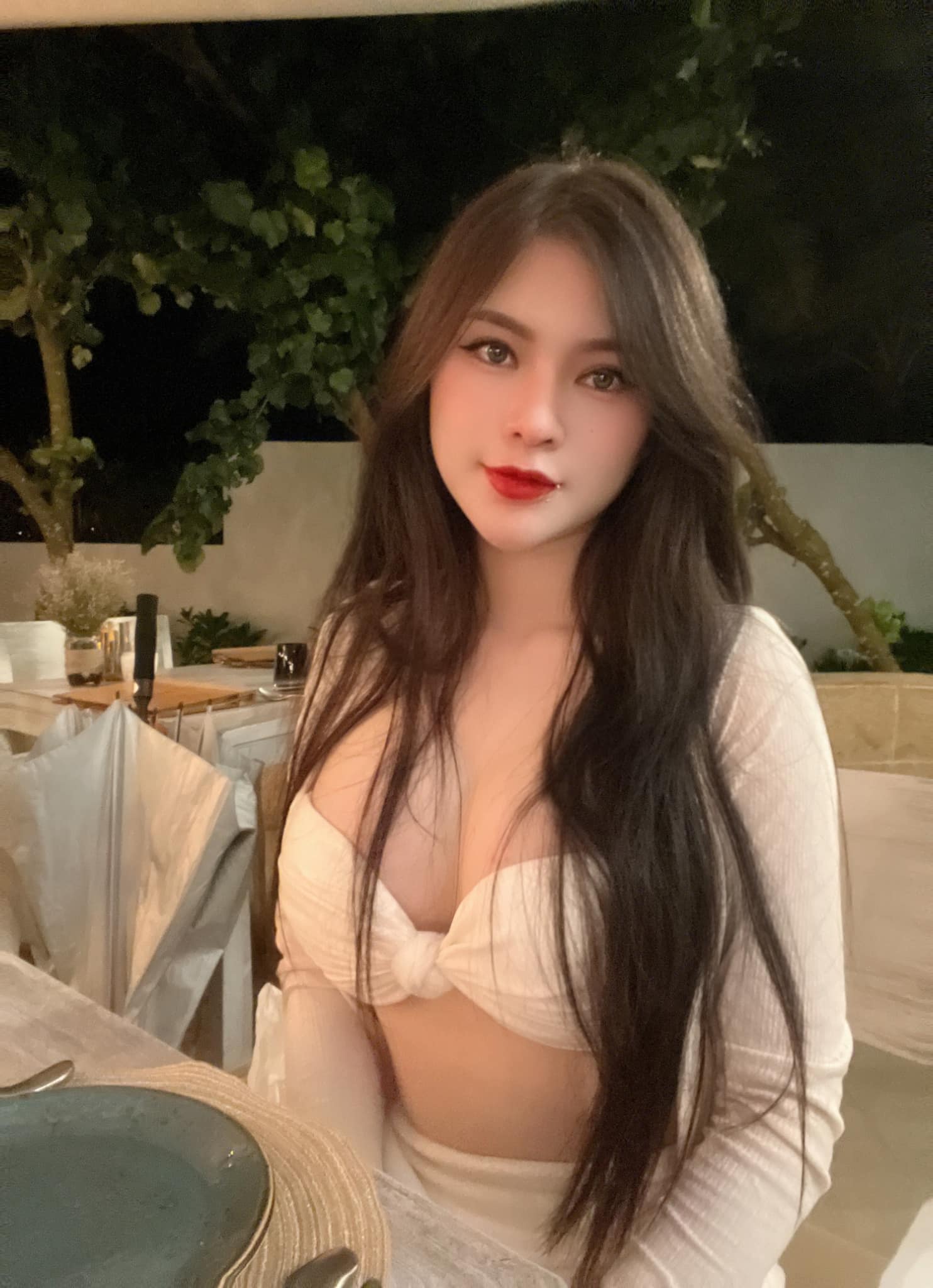 Sexy girls Hoàng Diệu Linh baoan131118