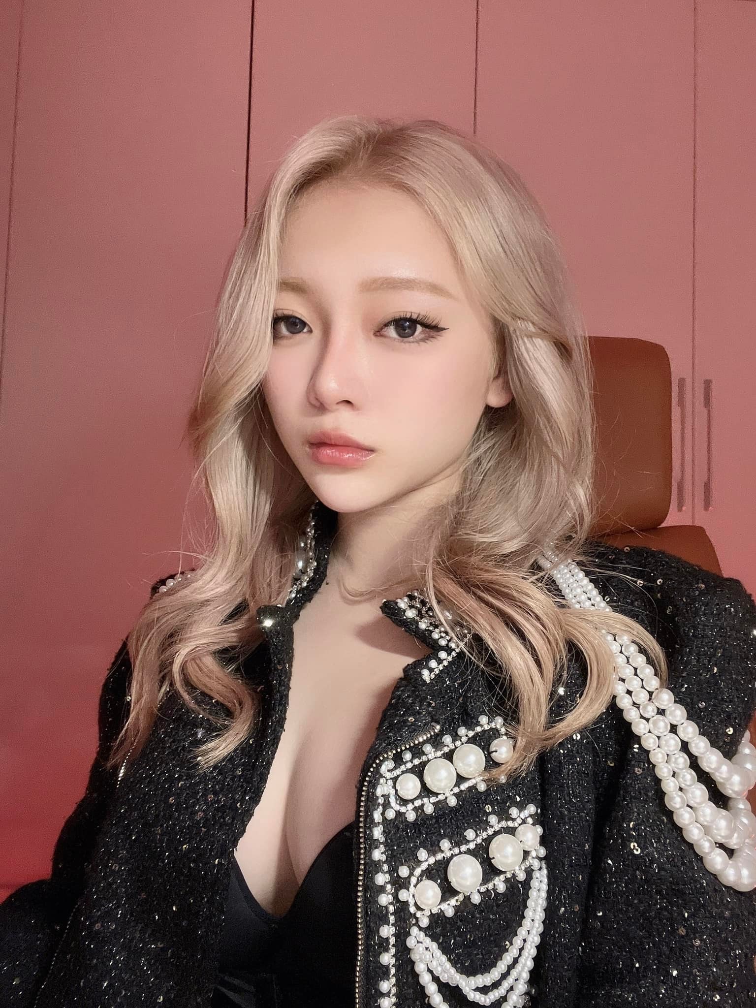 Sexy girls, Girl nóng bỏng Hoàng Nguyễn Linh CHi chandelwyn