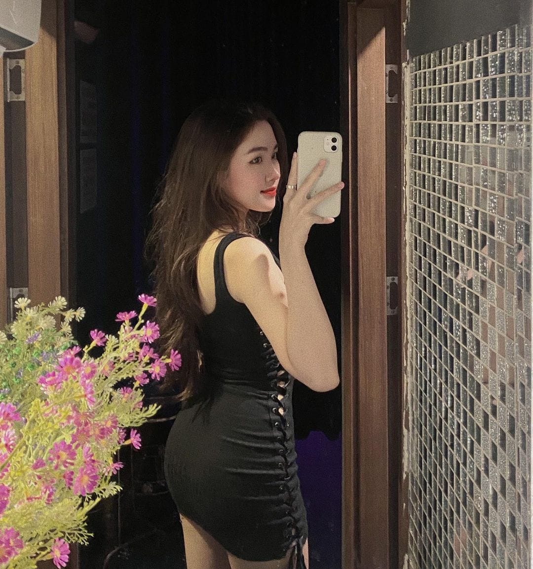 Hoàng Phương Uyên uyenuonghodiep22.5 Ảnh Girl gym, Hotgirl Fitness, Ảnh gái tập gym, Girl tập gym, PT hotgirl, Huấn luyện viên hotgirl