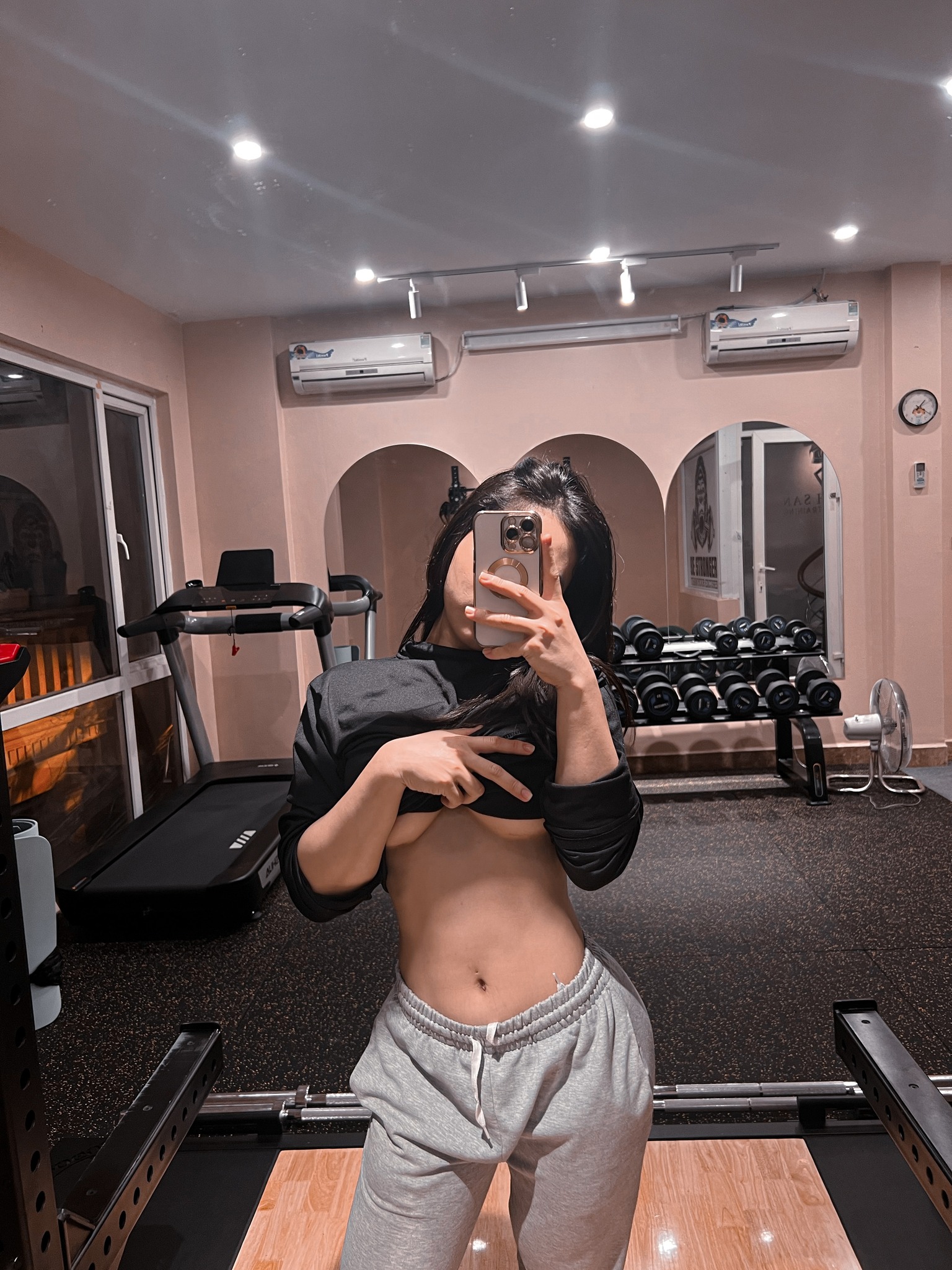 Hồng Hạnh gymer hanhsan2910