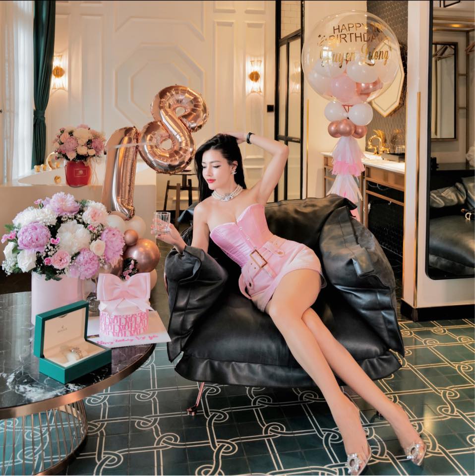 Huyền Lương celinenguyen93