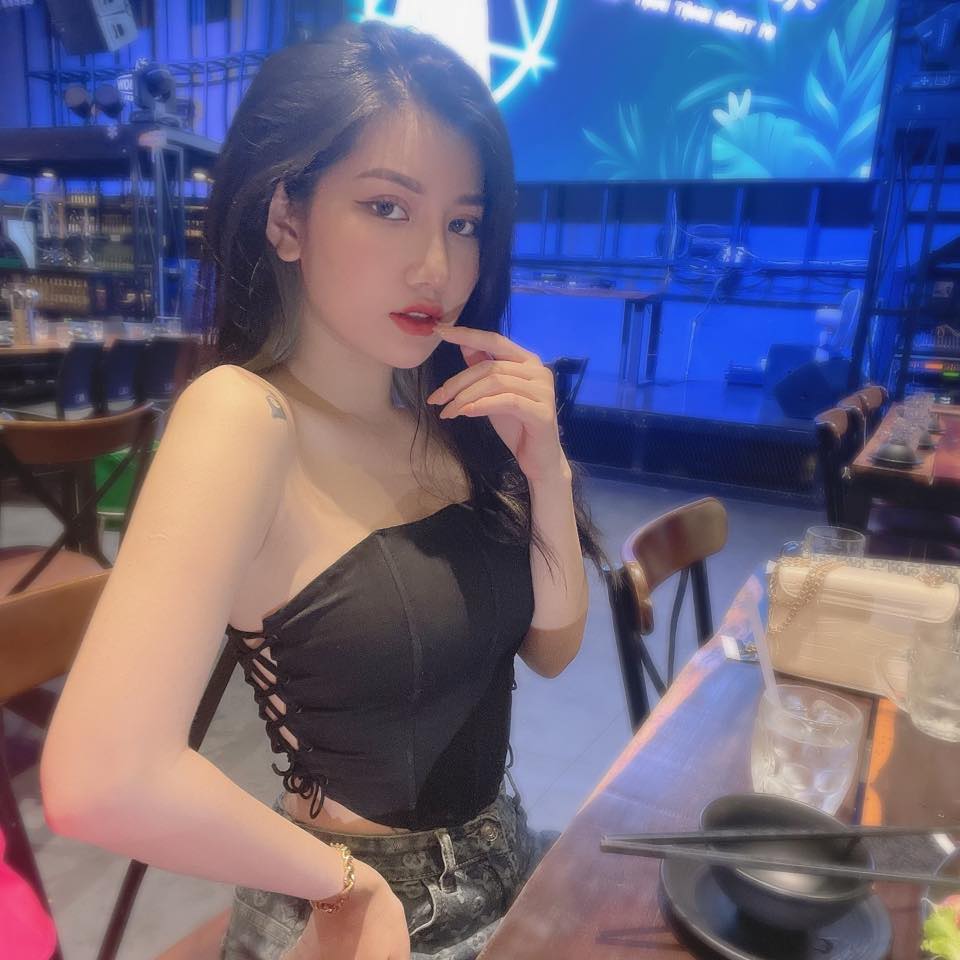 Huyền Thị Huyền huyen.thi.huyen2605