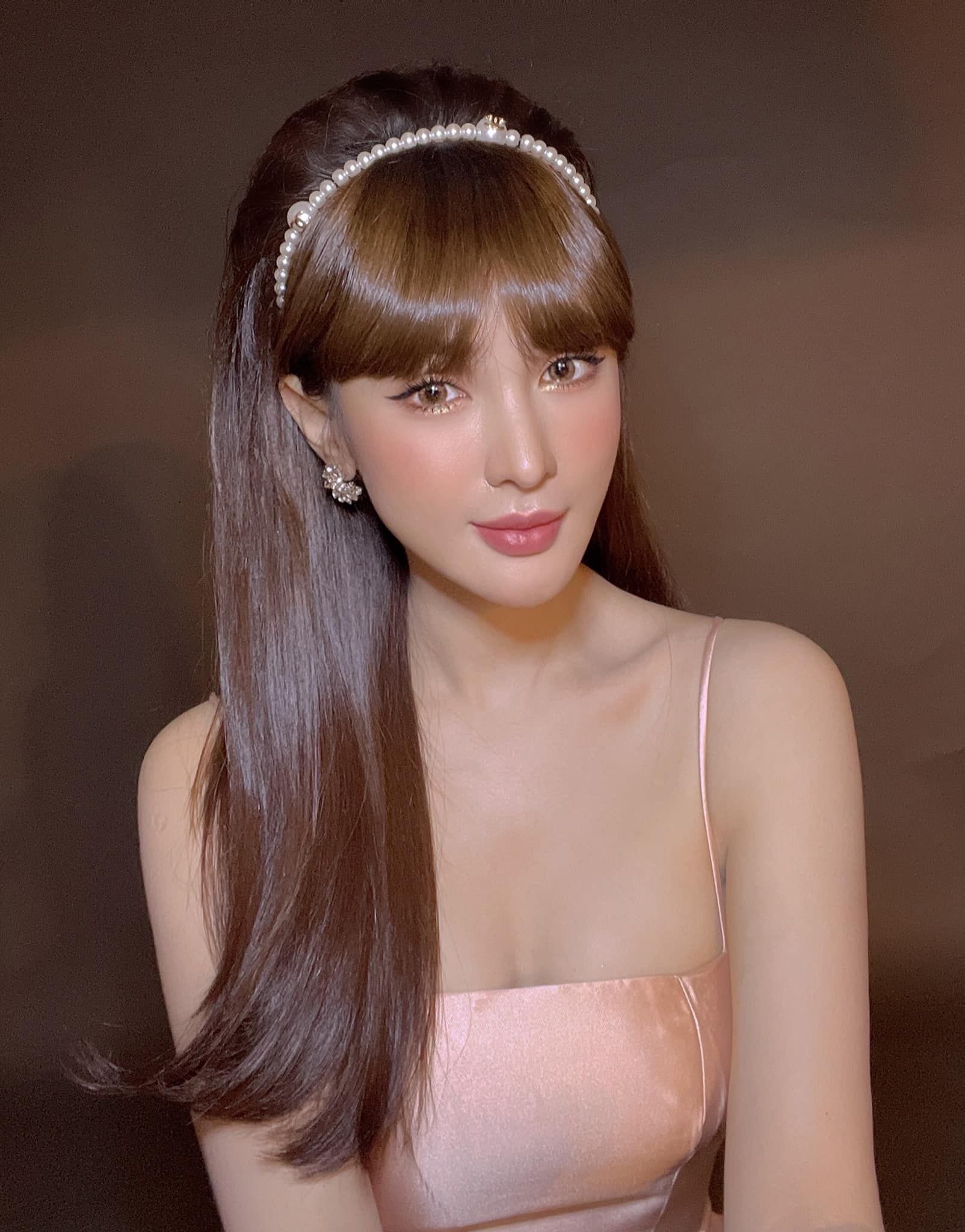 Kelly Nguyễn Kellyzit