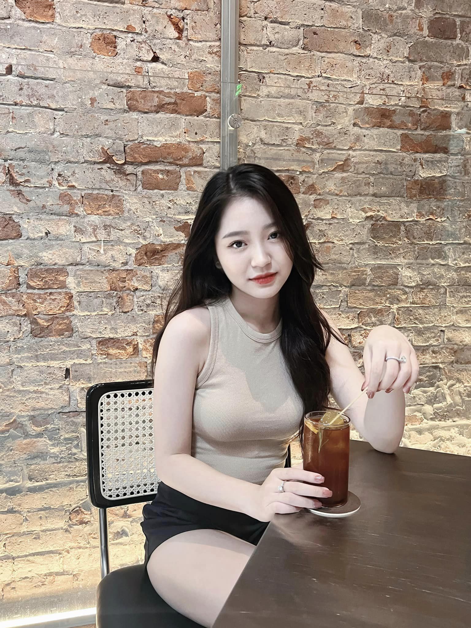 Ảnh Girl gym, Hotgirl Fitness, Ảnh gái tập gym, Girl tập gym, PT hotgirl, Huấn luyện viên hotgirl Lê Phương Uyên le.puyen.351