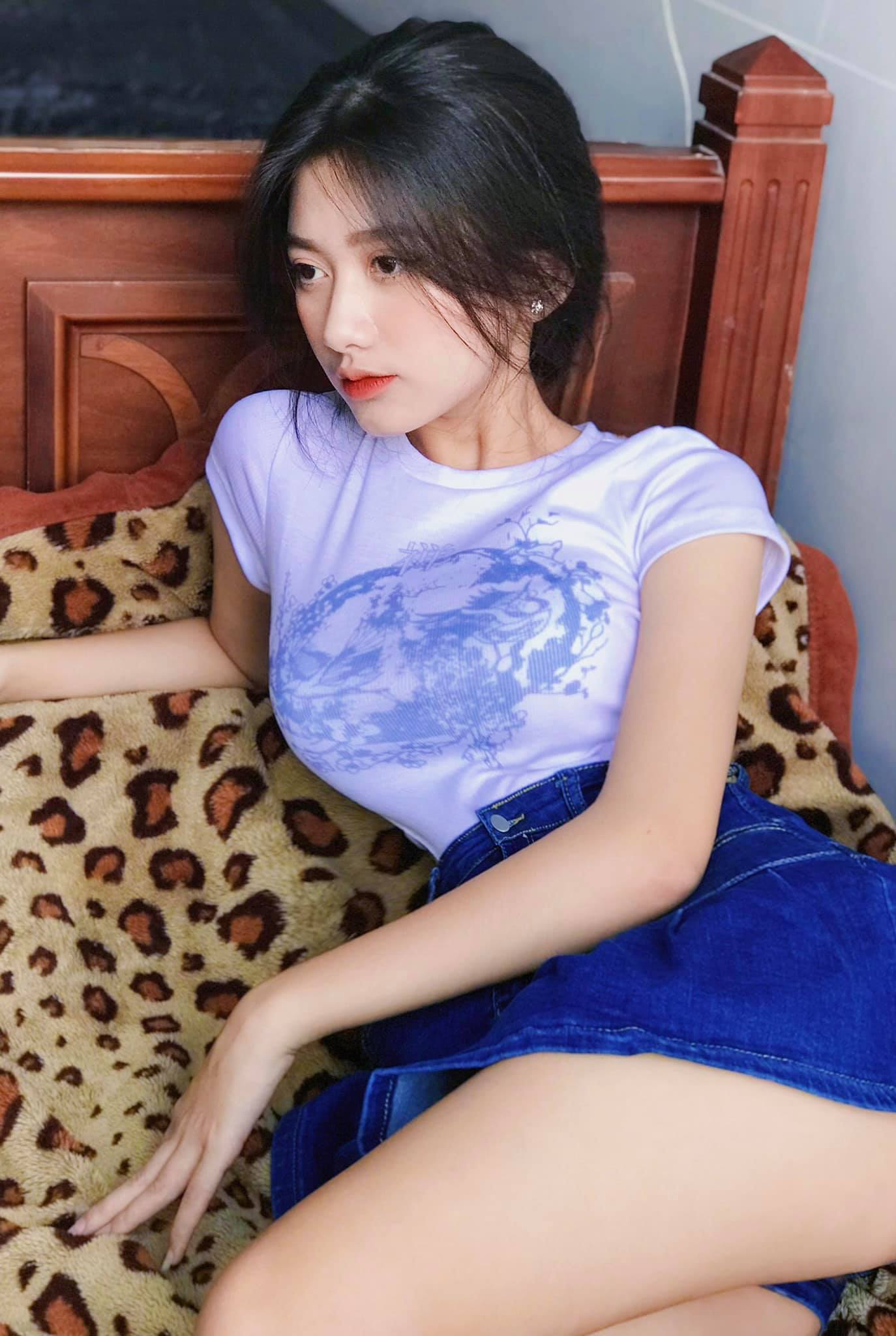 Ảnh Girl gym, Hotgirl Fitness, Ảnh gái tập gym, Girl tập gym, PT hotgirl, Huấn luyện viên hotgirl Lê Thị Thùy Trang id=100053098759471