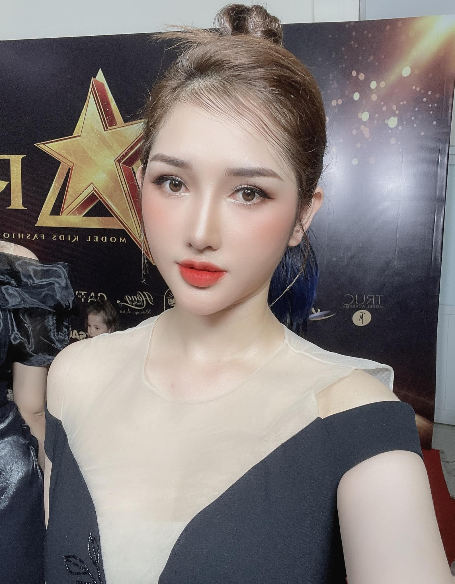 Ảnh Girl gym, Hotgirl Fitness, Ảnh gái tập gym, Girl tập gym, PT hotgirl, Huấn luyện viên hotgirl Lê Thùy Linh thuy.sandy