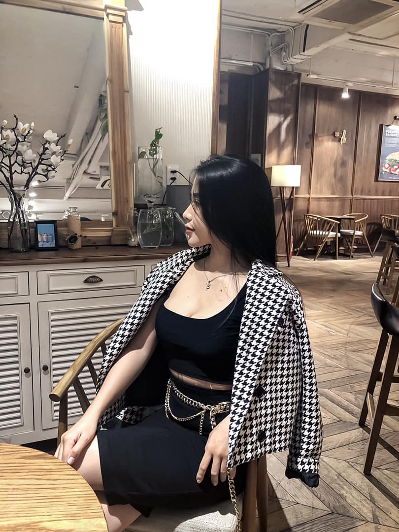 Ảnh Girl gym, Hotgirl Fitness, Ảnh gái tập gym, Girl tập gym, PT hotgirl, Huấn luyện viên hotgirl Lê thắm sb.rins.5