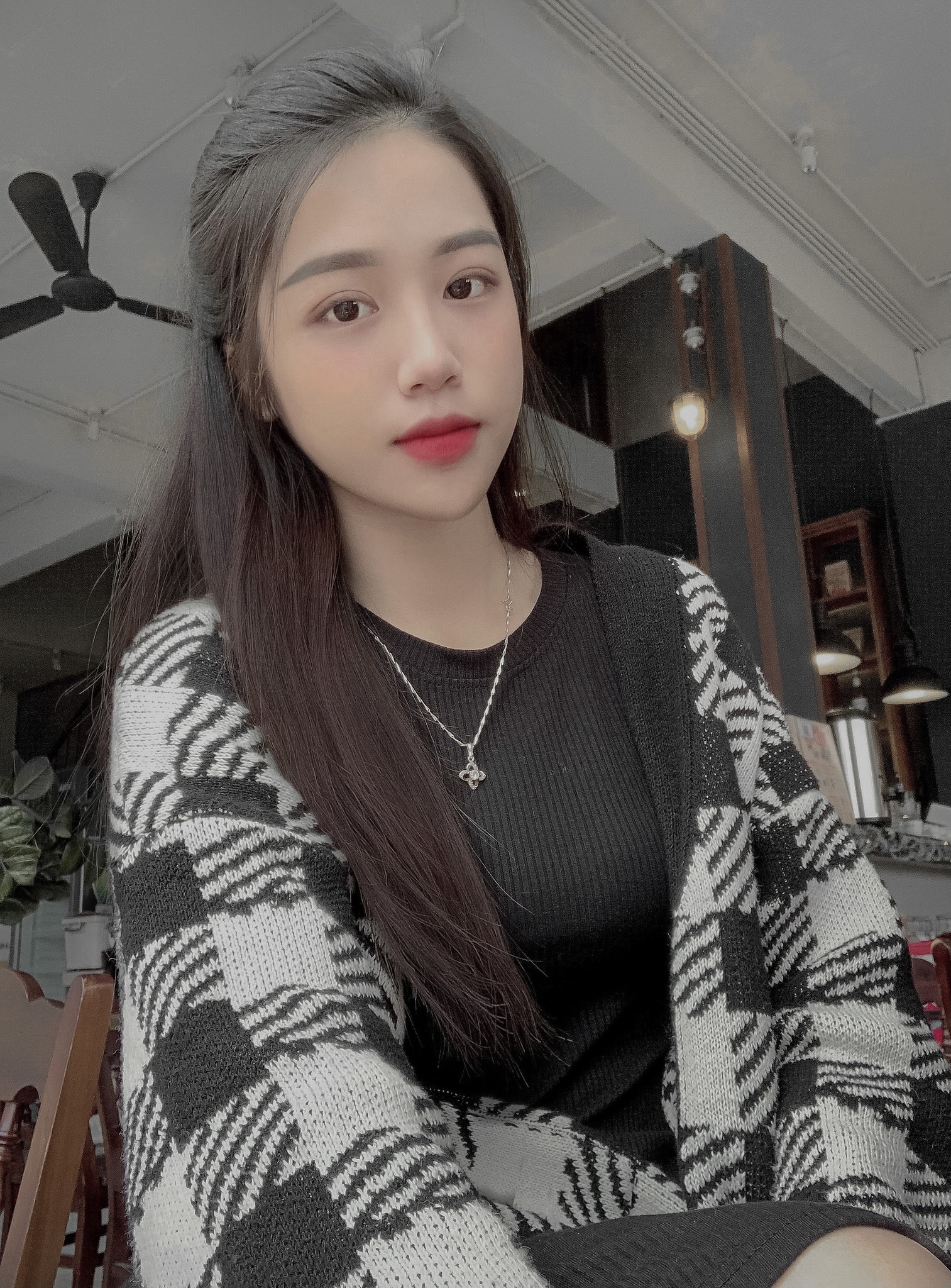 Linh Chi id=100011113508617