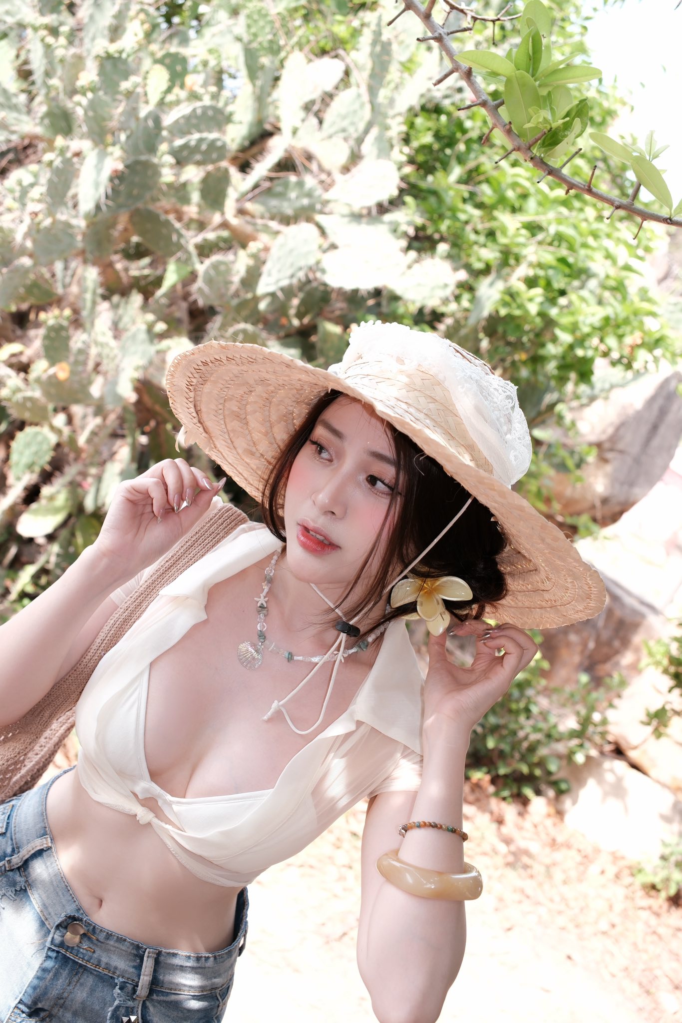 Linh Mai linhtinhvovanqua