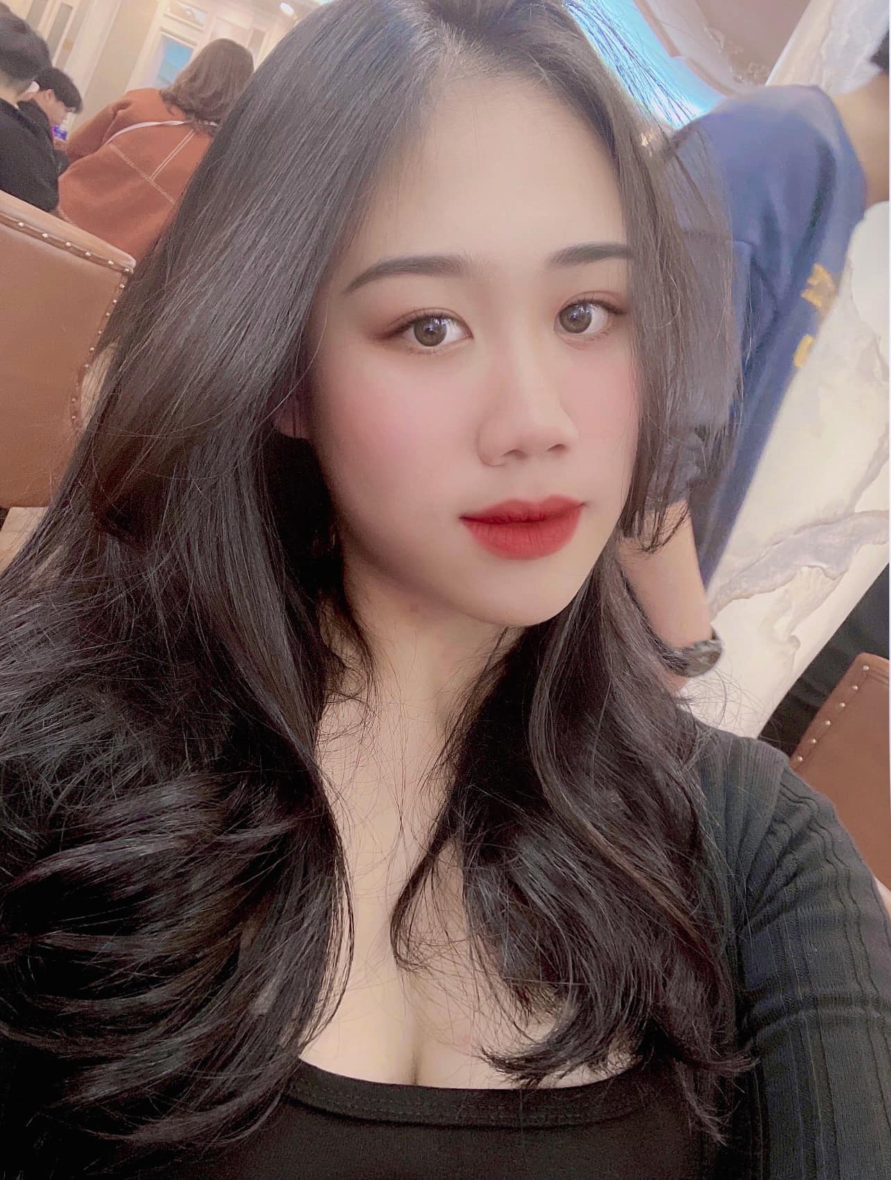 Hot Facebook, Ảnh hot girl, Hình ảnh gái xinh, Girl xinh Việt Nam, Photo gái xinh, Girl xinh Cute, Girl dễ thương Linh Nguyễn id=100031904529122