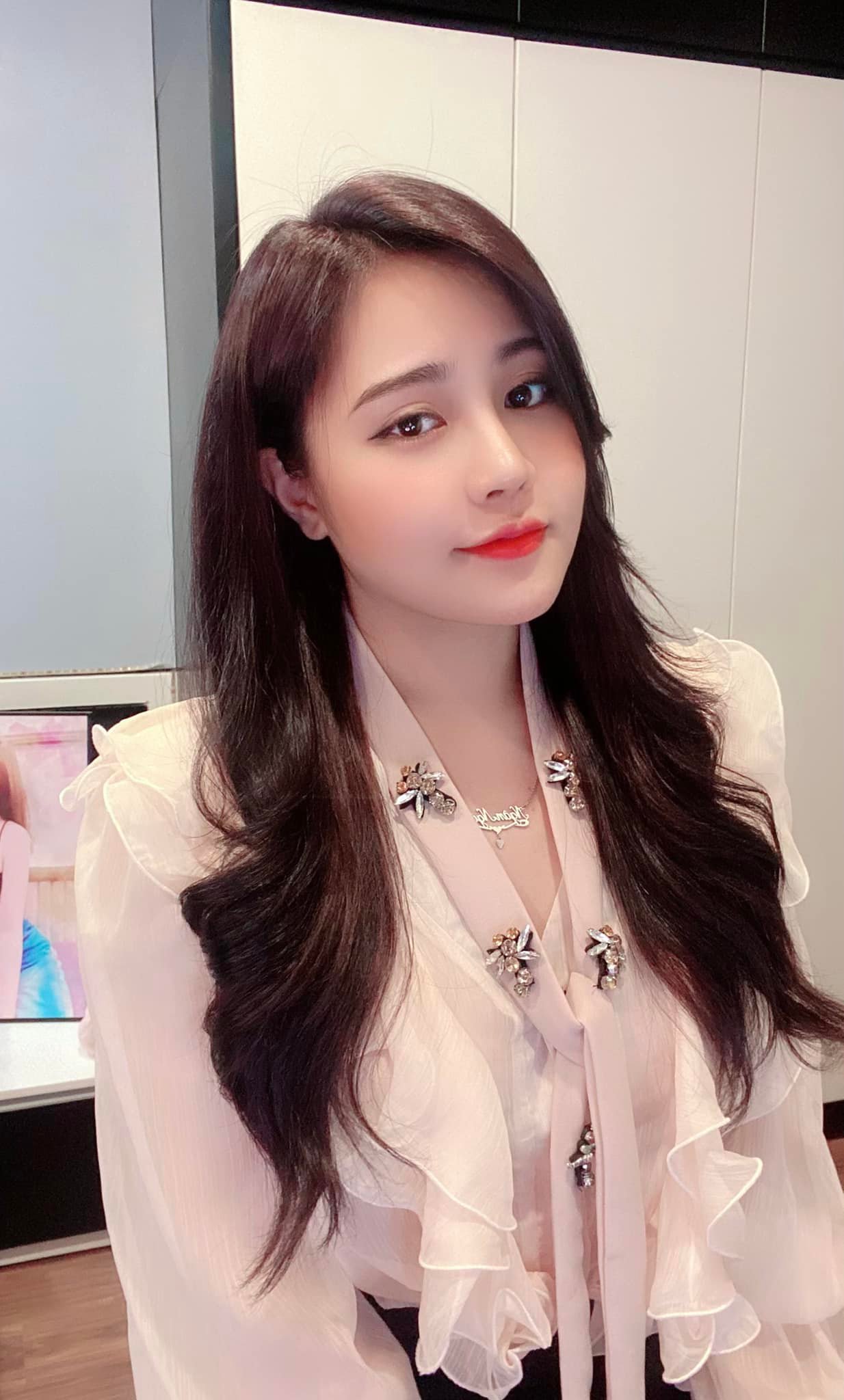 NN Ngân Ngân nn.nnganngan