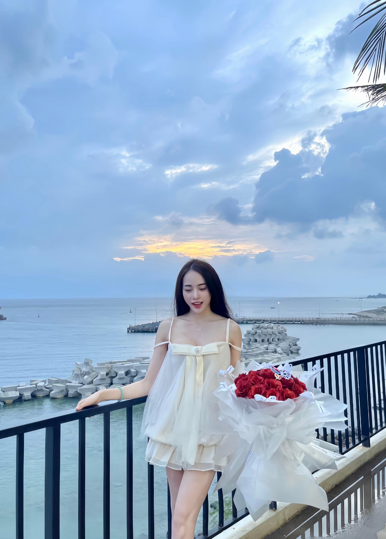 Link facebook, Hotgirl Facebook, Gái xinh facebook, KOLs facebook, Ảnh gái xinh, Hotgirl Ngô Thị Thu Hiền thuhien.ngothi.9085
