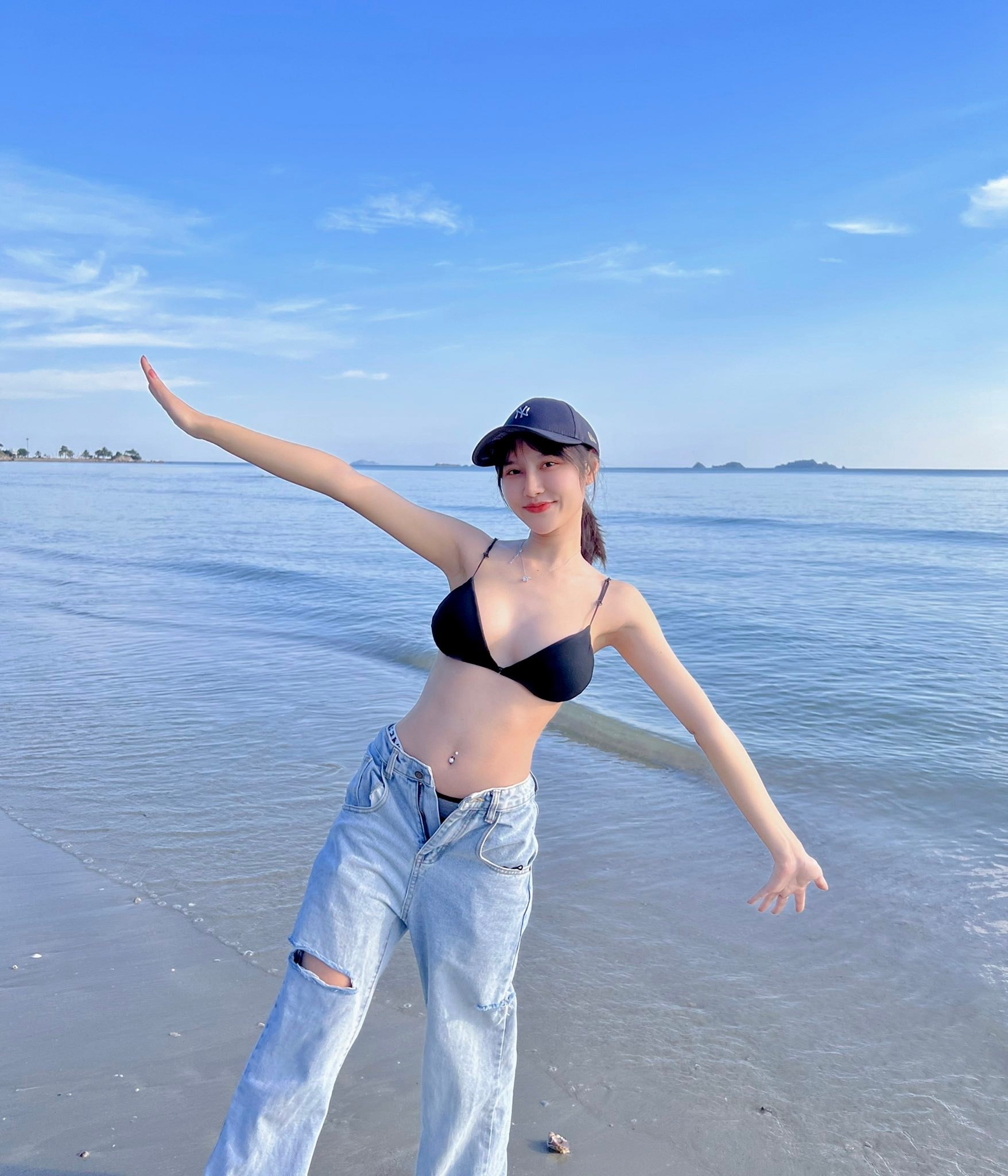 Ảnh Girl gym, Hotgirl Fitness, Ảnh gái tập gym, Girl tập gym, PT hotgirl, Huấn luyện viên hotgirl Nguyễn Bíc TRang bichtrang.nguyen.3323457