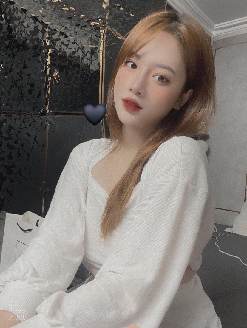 Link facebook, Hotgirl Facebook, Gái xinh facebook, KOLs facebook, Ảnh gái xinh, Hotgirl Nguyễn Hương Quỳnh Quynhquyenruhihi