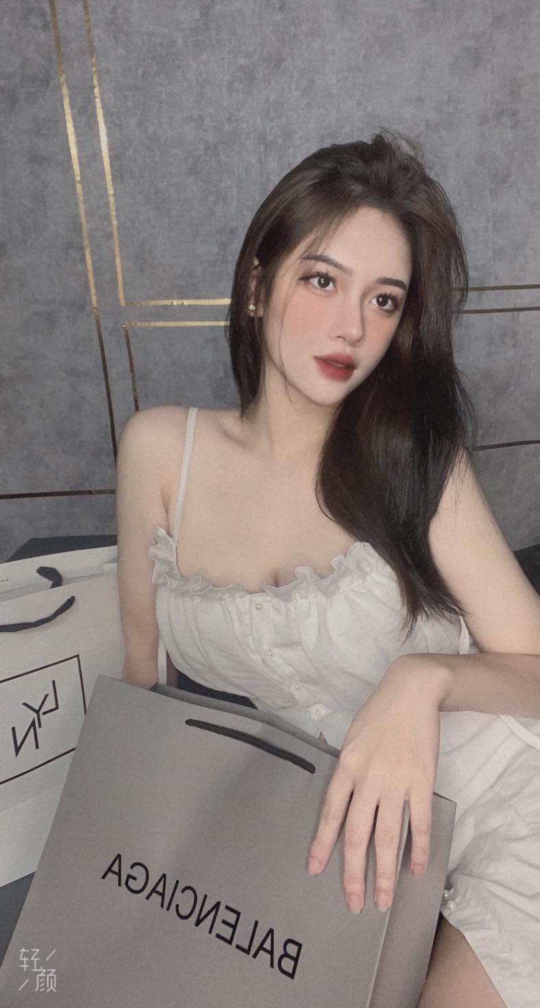Link facebook, Hotgirl Facebook, Gái xinh facebook, KOLs facebook, Ảnh gái xinh, Hotgirl Nguyễn Hương Quỳnh Quynhquyenruhihi