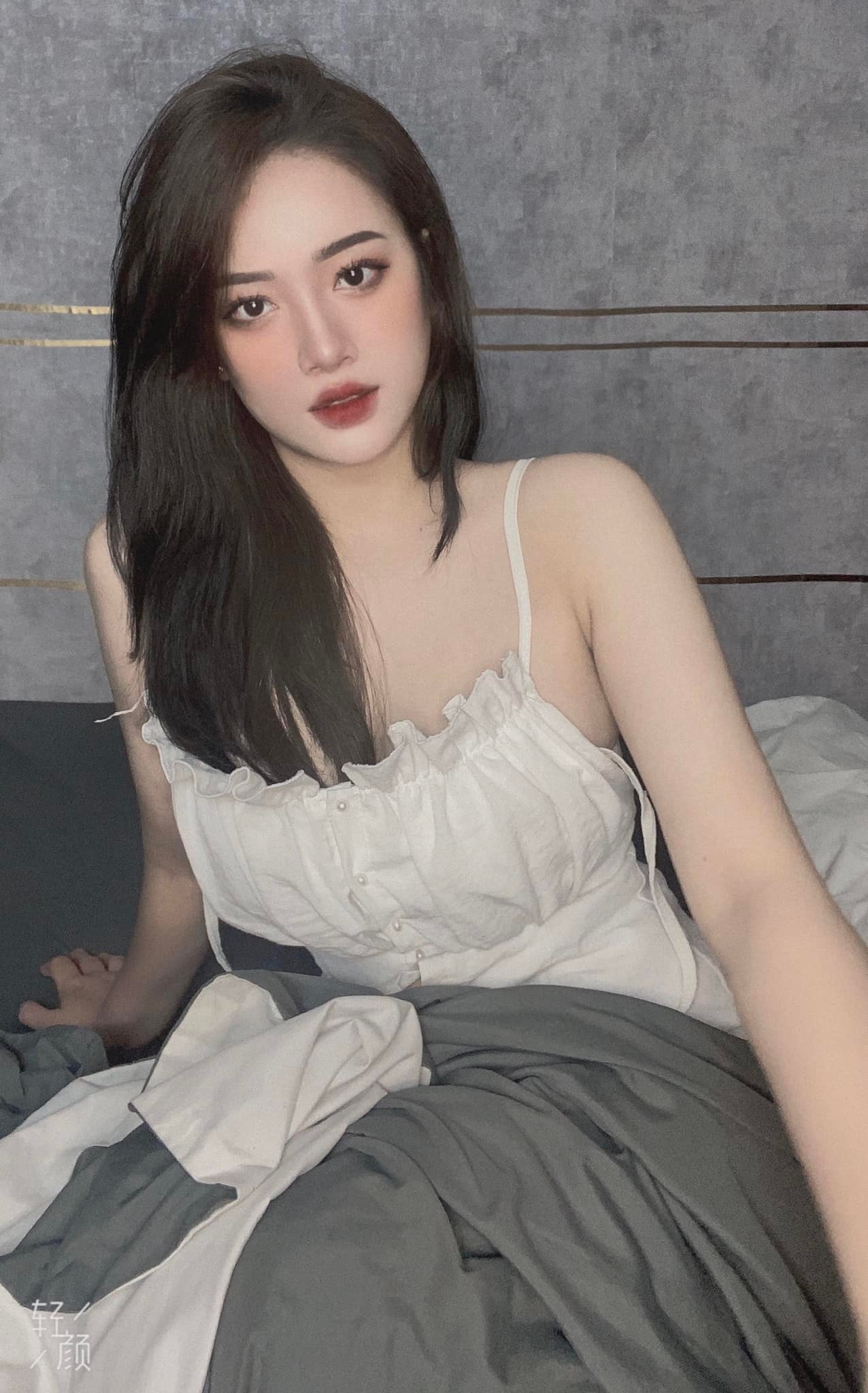 Link facebook, Hotgirl Facebook, Gái xinh facebook, KOLs facebook, Ảnh gái xinh, Hotgirl Nguyễn Hương Quỳnh Quynhquyenruhihi