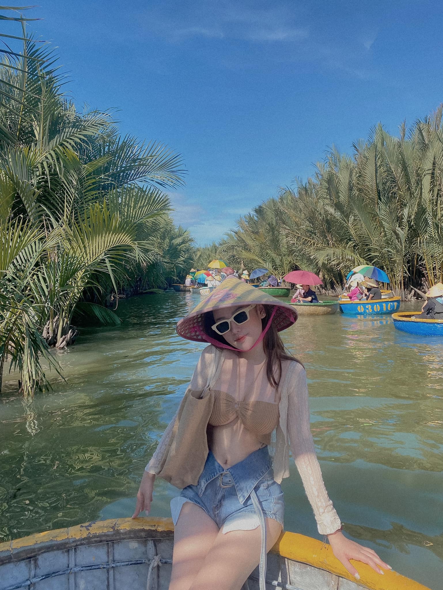 Link facebook, Hotgirl Facebook, Gái xinh facebook, KOLs facebook, Ảnh gái xinh, Hotgirl Nguyễn Hương Quỳnh Quynhquyenruhihi