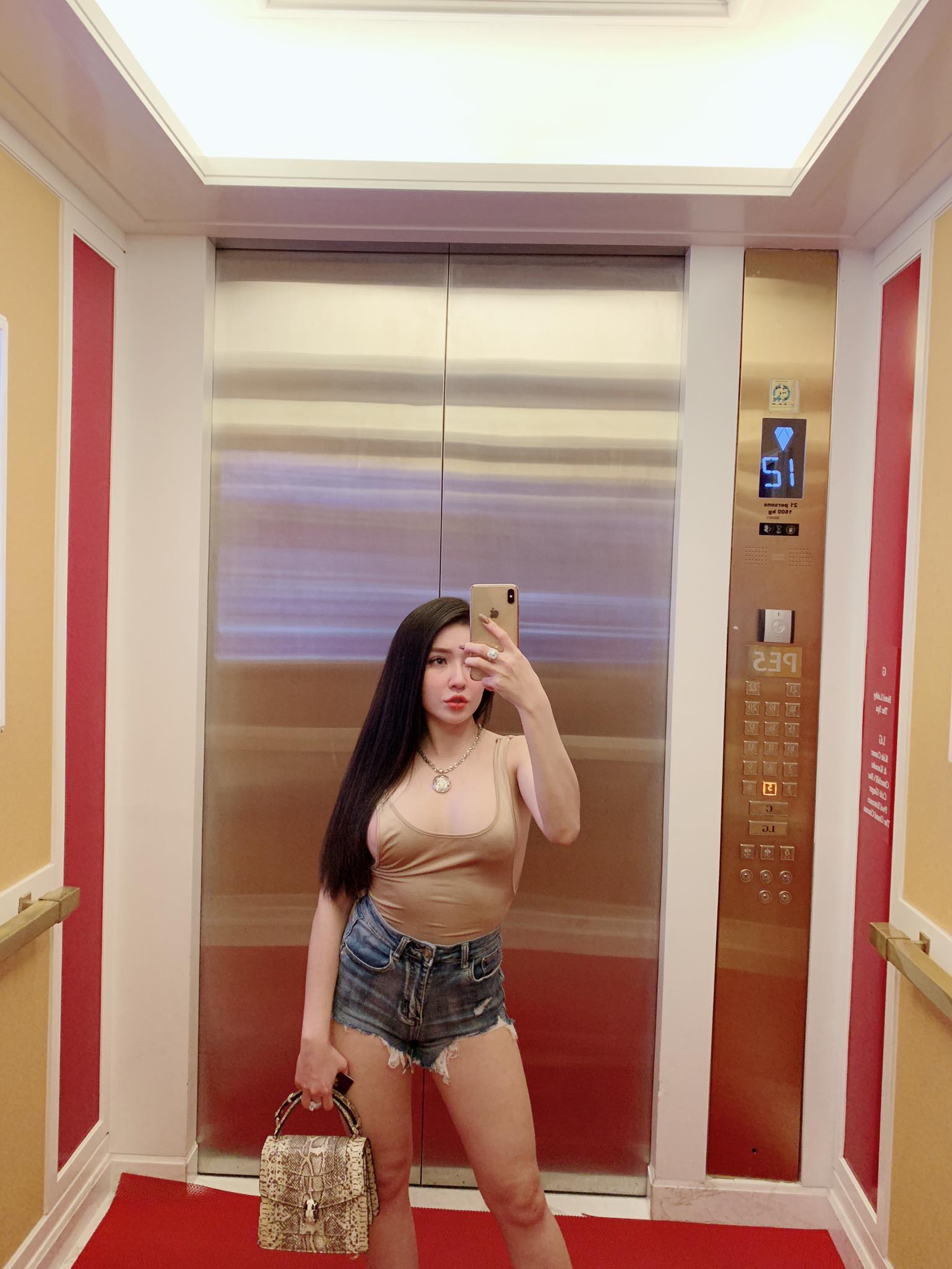 Ảnh Girl gym, Hotgirl Fitness, Ảnh gái tập gym, Girl tập gym, PT hotgirl, Huấn luyện viên hotgirl Nguyễn Huỳnh Gia Hân giahanbabi0512