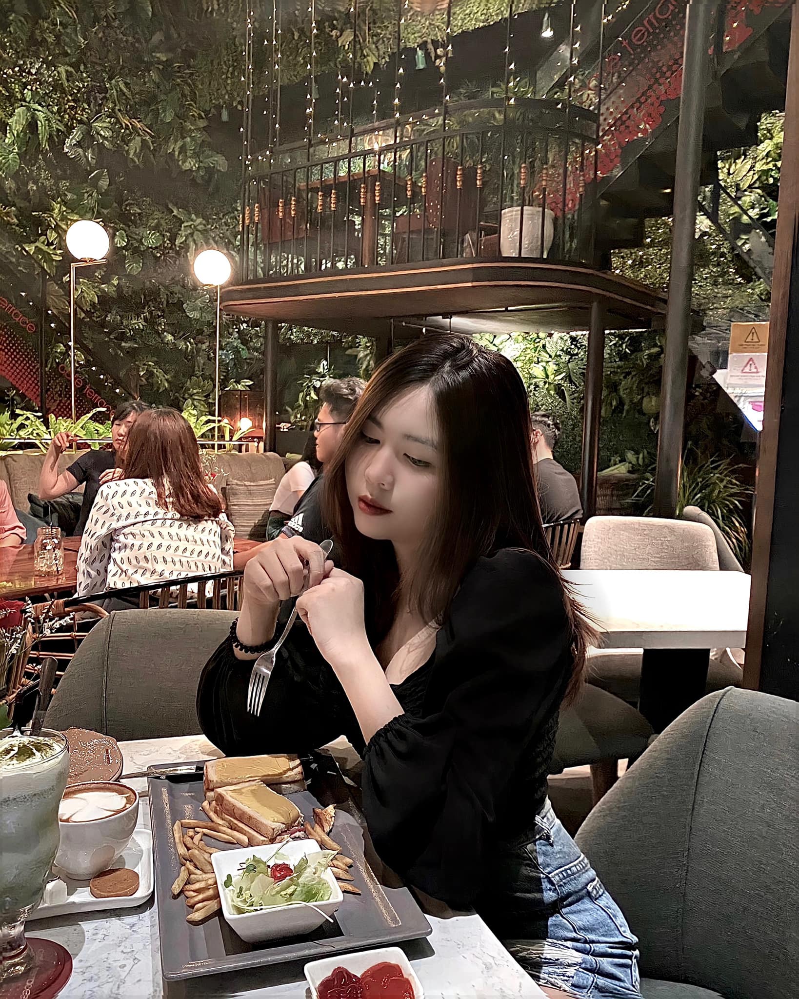 Nguyễn Nhật Vy id=100007470540621