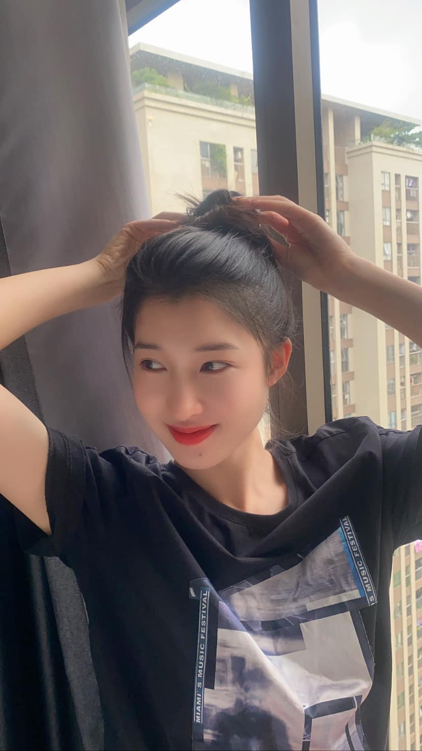 Á hậu, Miss World Vietnam, Người nổi tiếng Nguyễn Phương Nhi nhi.rub.3