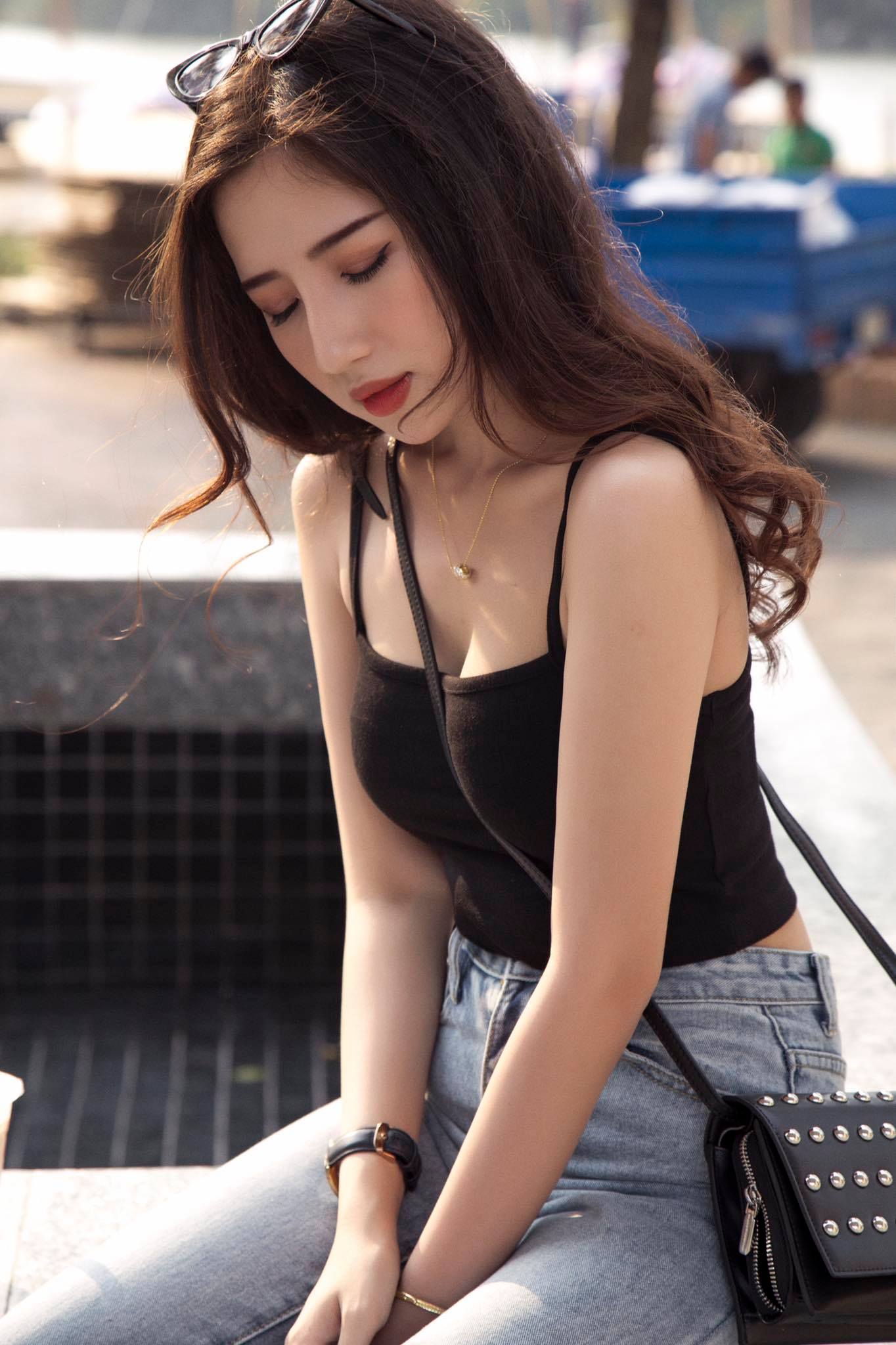 Nguyễn lâm Hoàng Quyên nguyenlamhoangquyen Ảnh Girl gym, Hotgirl Fitness, Ảnh gái tập gym, Girl tập gym, PT hotgirl, Huấn luyện viên hotgirl