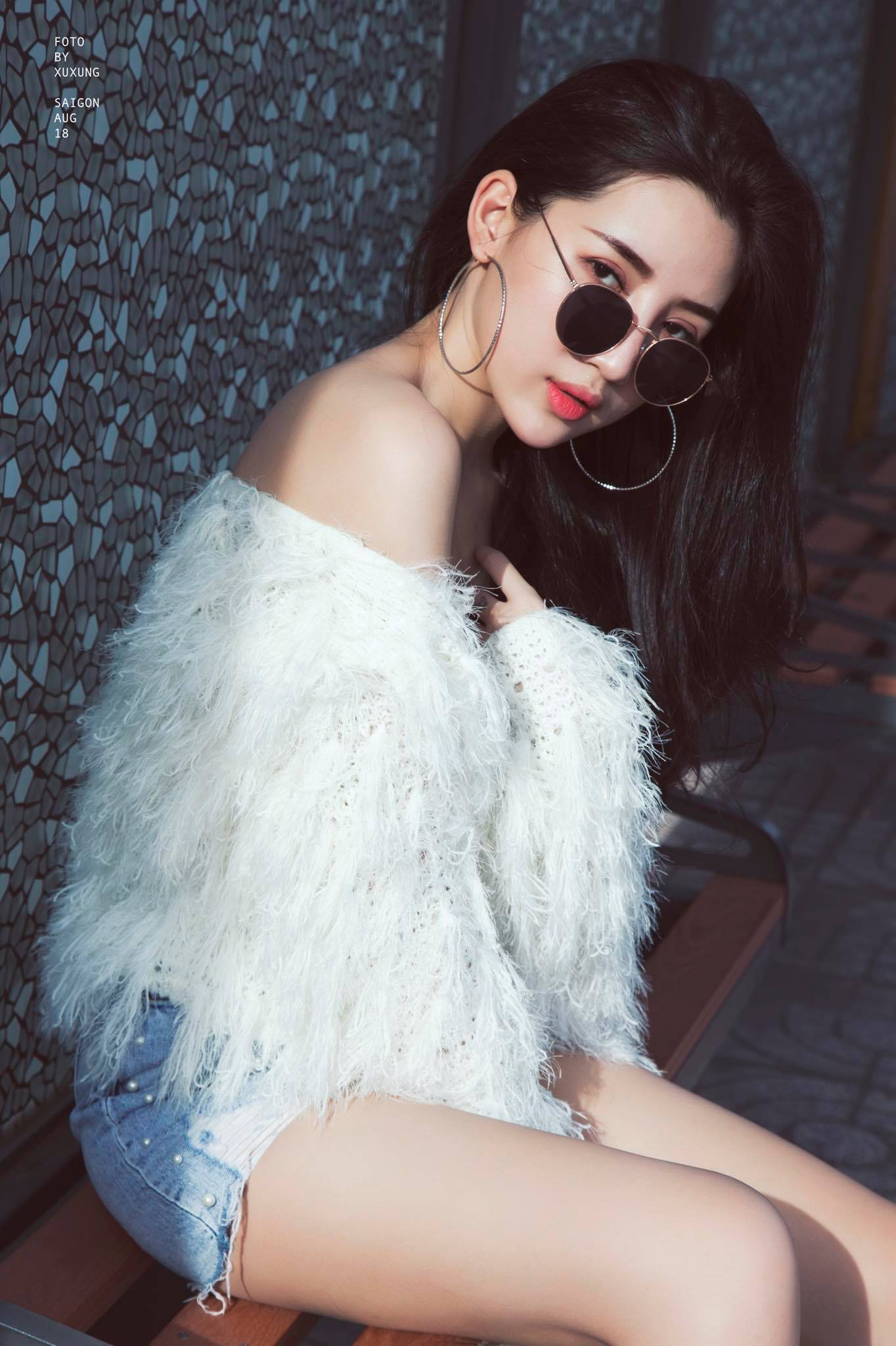Ảnh Girl gym, Hotgirl Fitness, Ảnh gái tập gym, Girl tập gym, PT hotgirl, Huấn luyện viên hotgirl Nguyễn lâm Hoàng Quyên nguyenlamhoangquyen