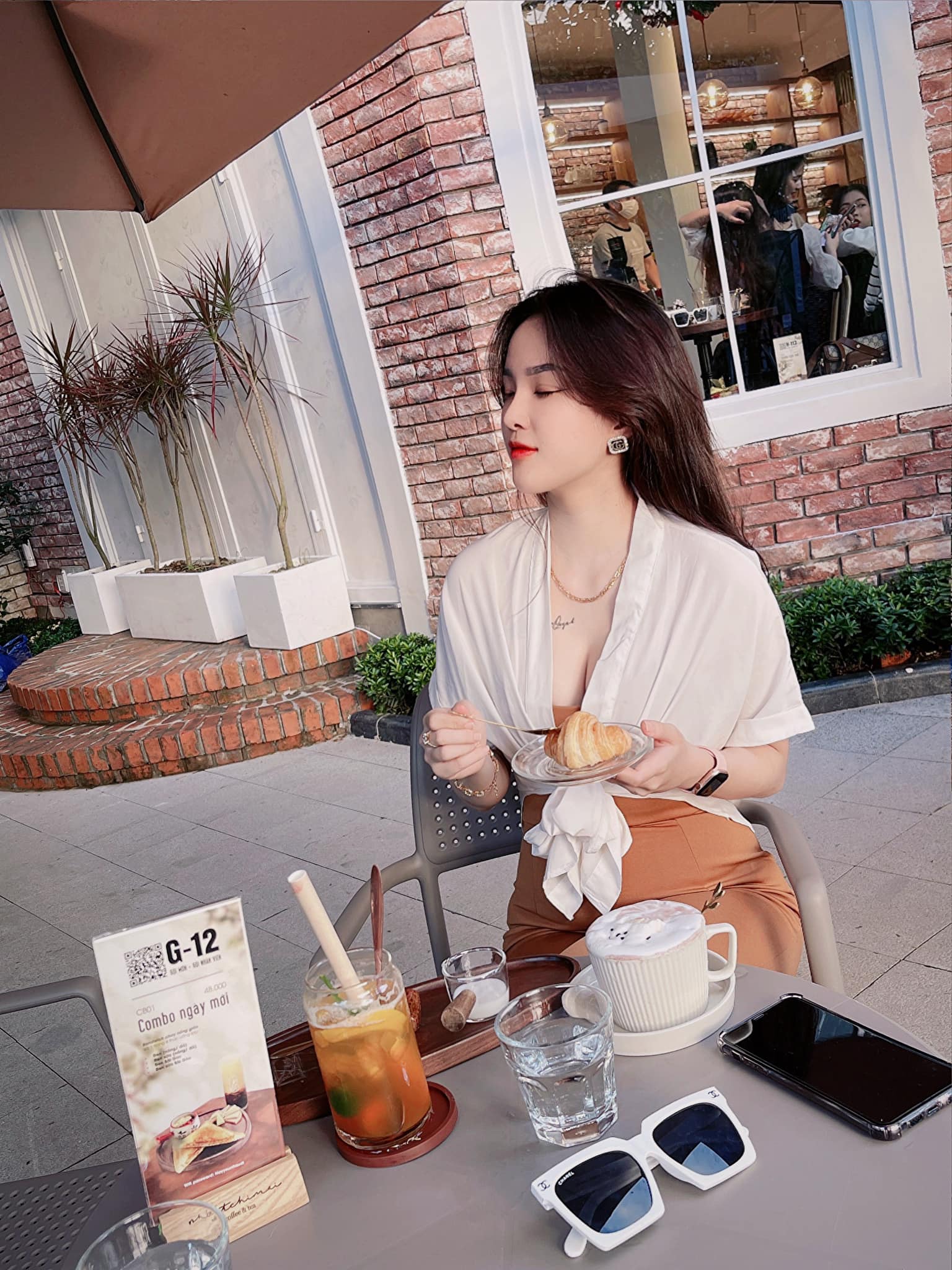 Ảnh Girl gym, Hotgirl Fitness, Ảnh gái tập gym, Girl tập gym, PT hotgirl, Huấn luyện viên hotgirl Nhật Quỳnh subommmm