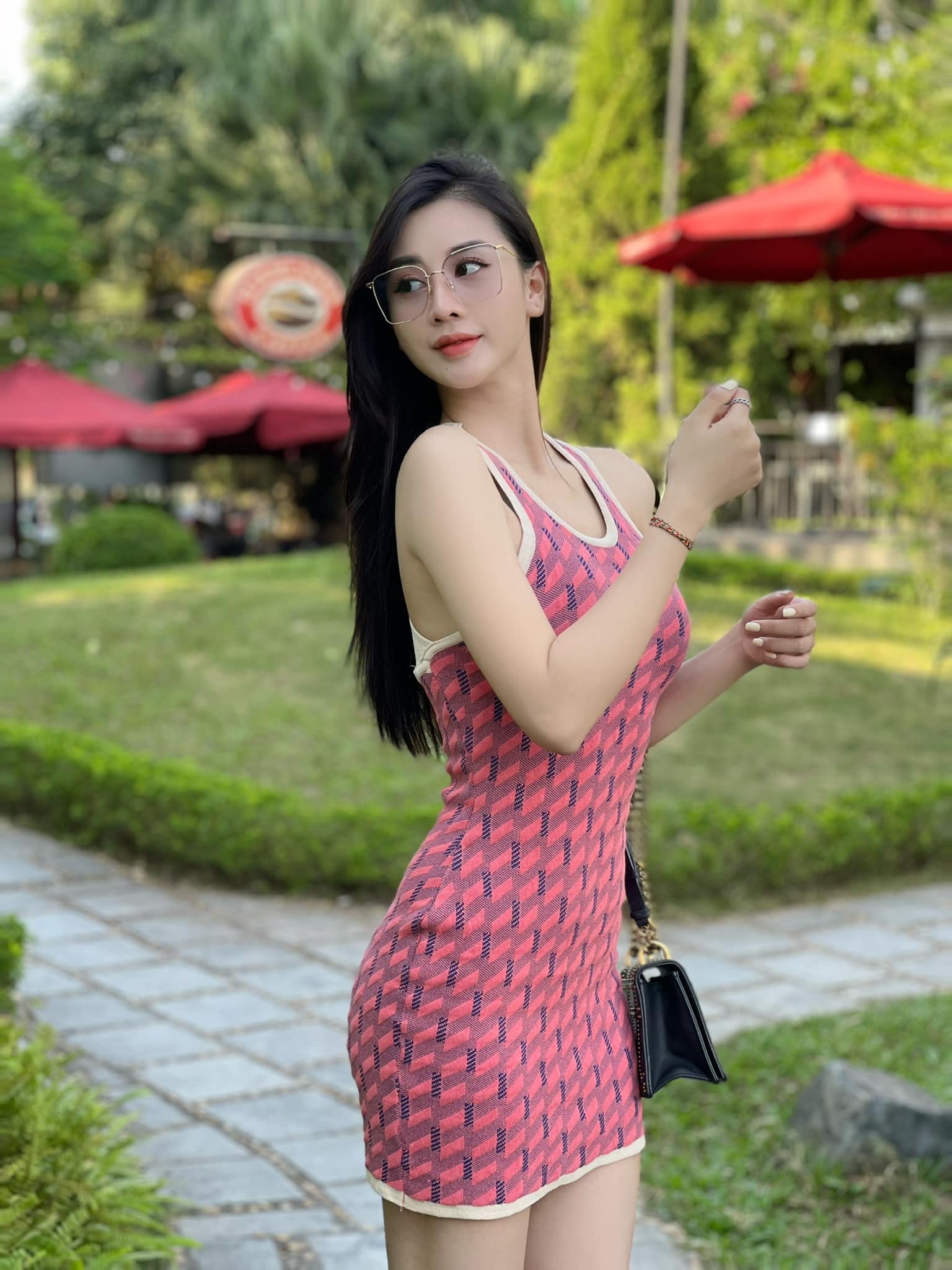 Phạm Hồng Ngọc  ĐT Mỹ phamngocngoc.11