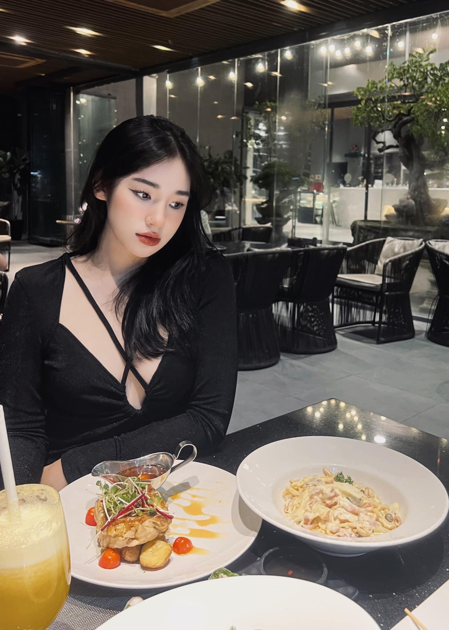 Ảnh Girl gym, Hotgirl Fitness, Ảnh gái tập gym, Girl tập gym, PT hotgirl, Huấn luyện viên hotgirl Phạm Thị Hồng Sang hongsang04122001