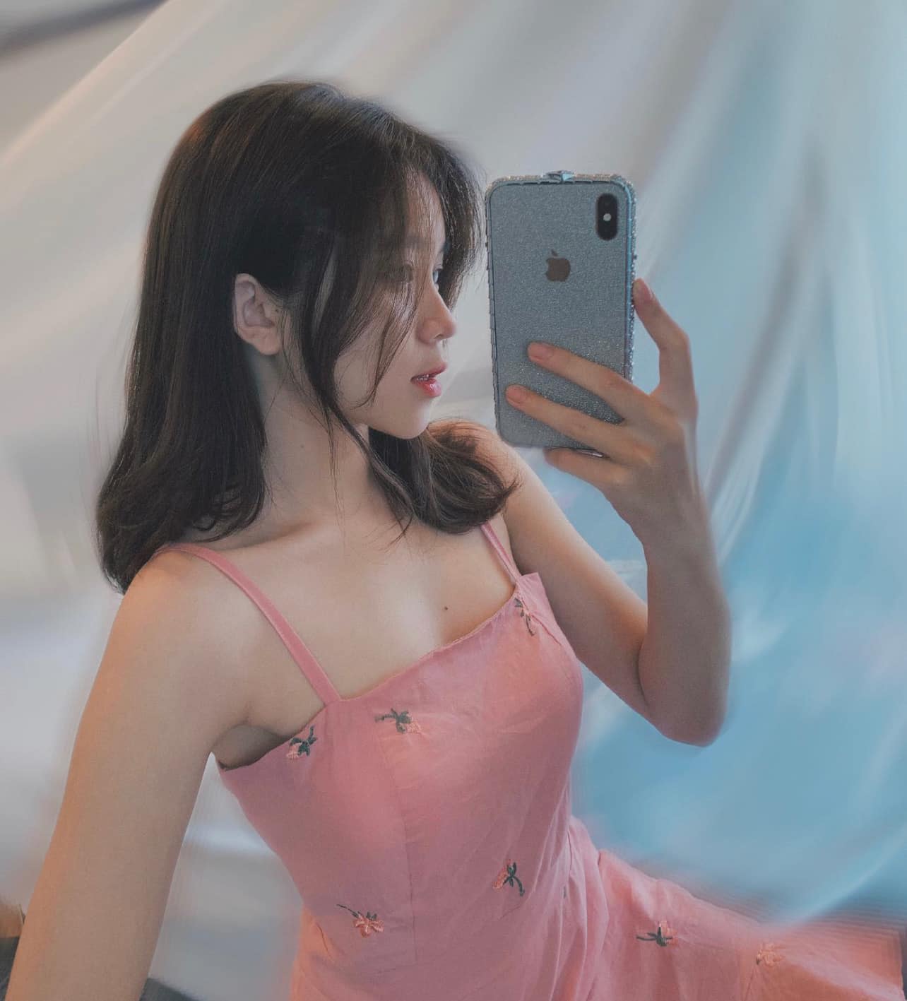 Hot Facebook, Ảnh hot girl, Hình ảnh gái xinh, Girl xinh Việt Nam, Photo gái xinh, Girl xinh Cute, Girl dễ thương Trần Cẩm Nhung xnhuqelsie.prtglw.2702