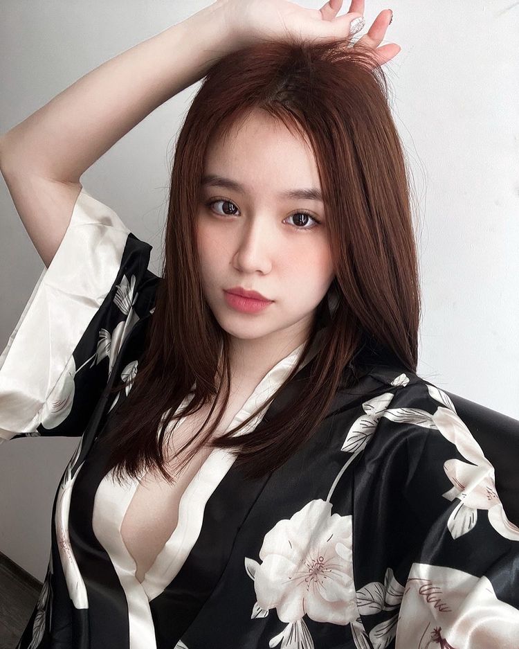 Hot Facebook, Ảnh hot girl, Hình ảnh gái xinh, Girl xinh Việt Nam, Photo gái xinh, Girl xinh Cute, Girl dễ thương Trần Cẩm Nhung xnhuqelsie.prtglw.2702