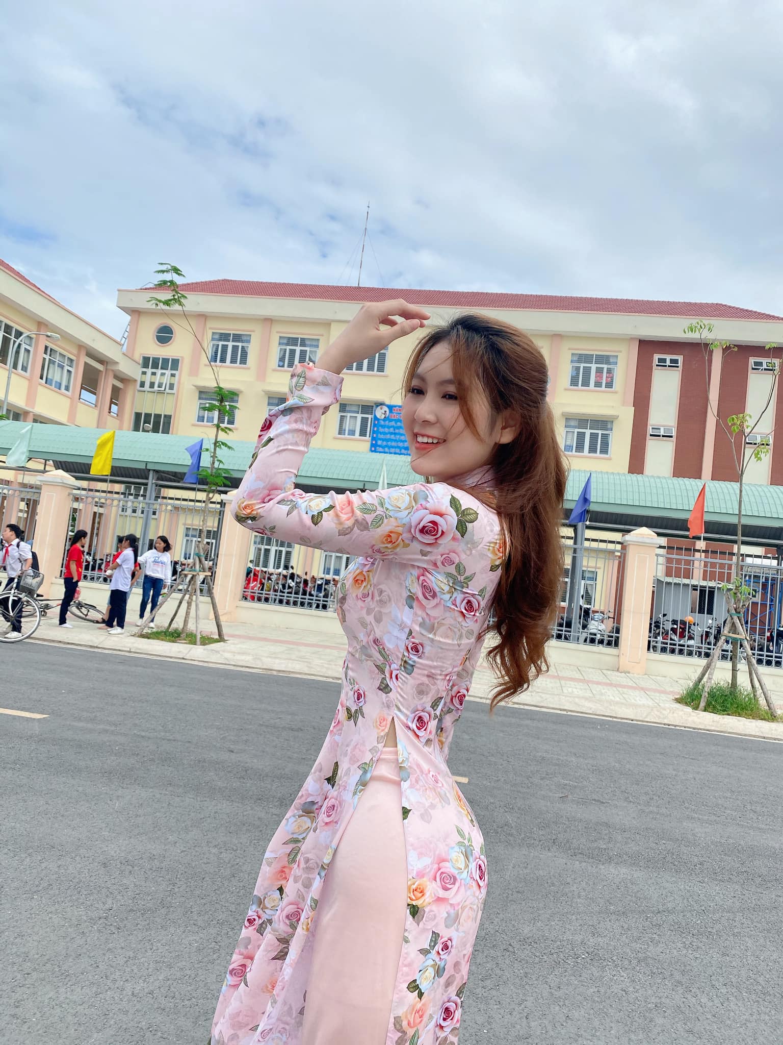 Trân TRần TRan.tran1996 Sexy Girl, Girl cute, Girl dễ thương, Áo dài, Cô giáo