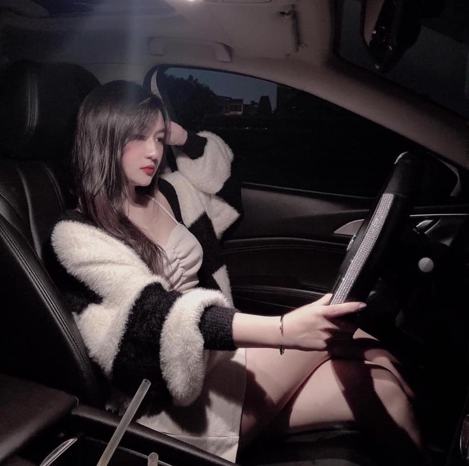 Trần Trúc Linh id=100076986403058