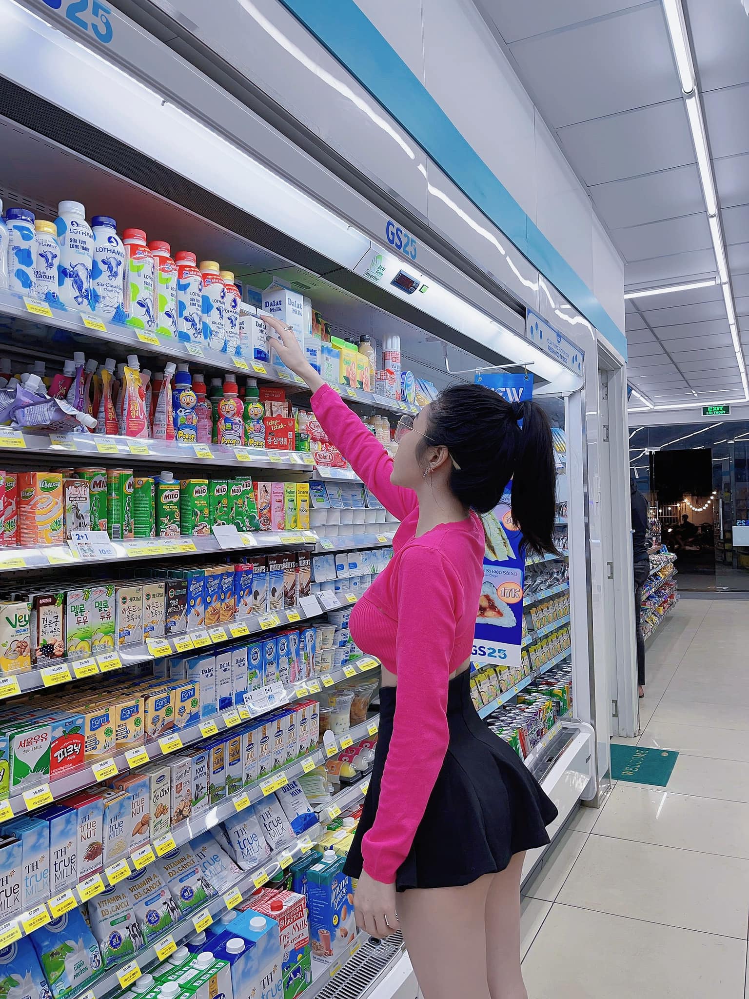 Girl Sexy, Tú Uyên id=100036012704838