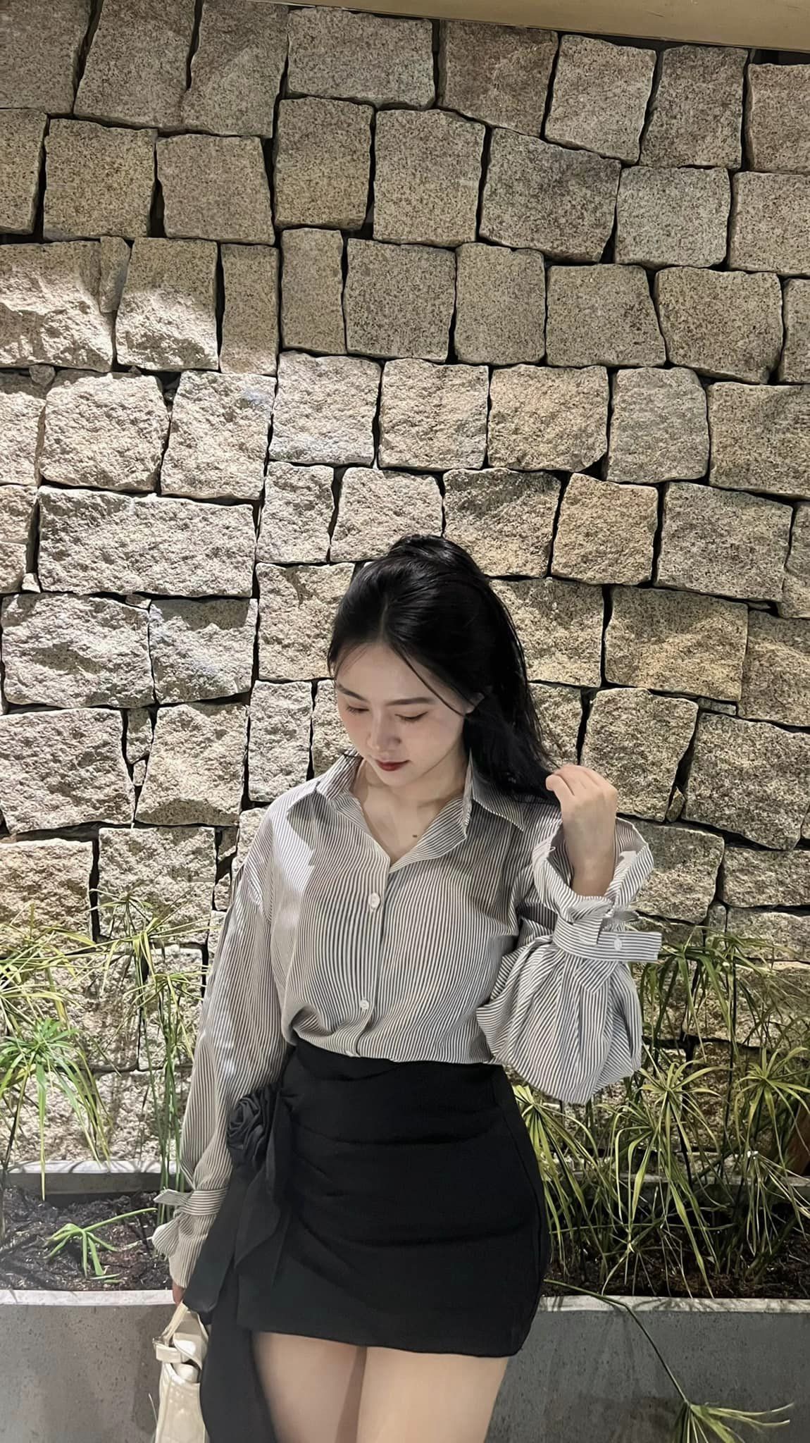Uyên Vi vi.uyen.39982