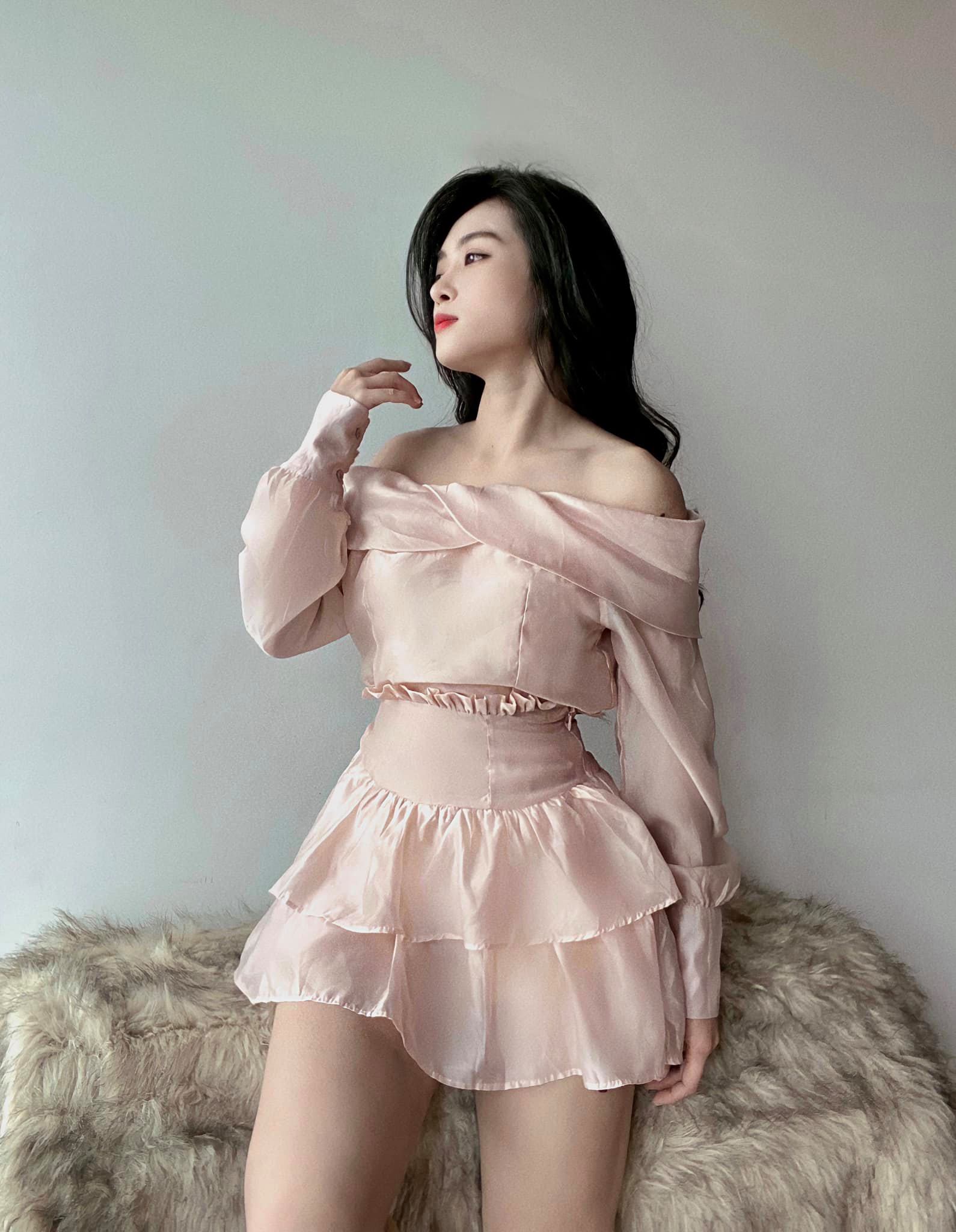Link facebook, Hotgirl Facebook, Gái xinh facebook, KOLs facebook, Ảnh gái xinh, Hotgirl Võ Thị Thanh Ngân profile.php?id=100011145067706