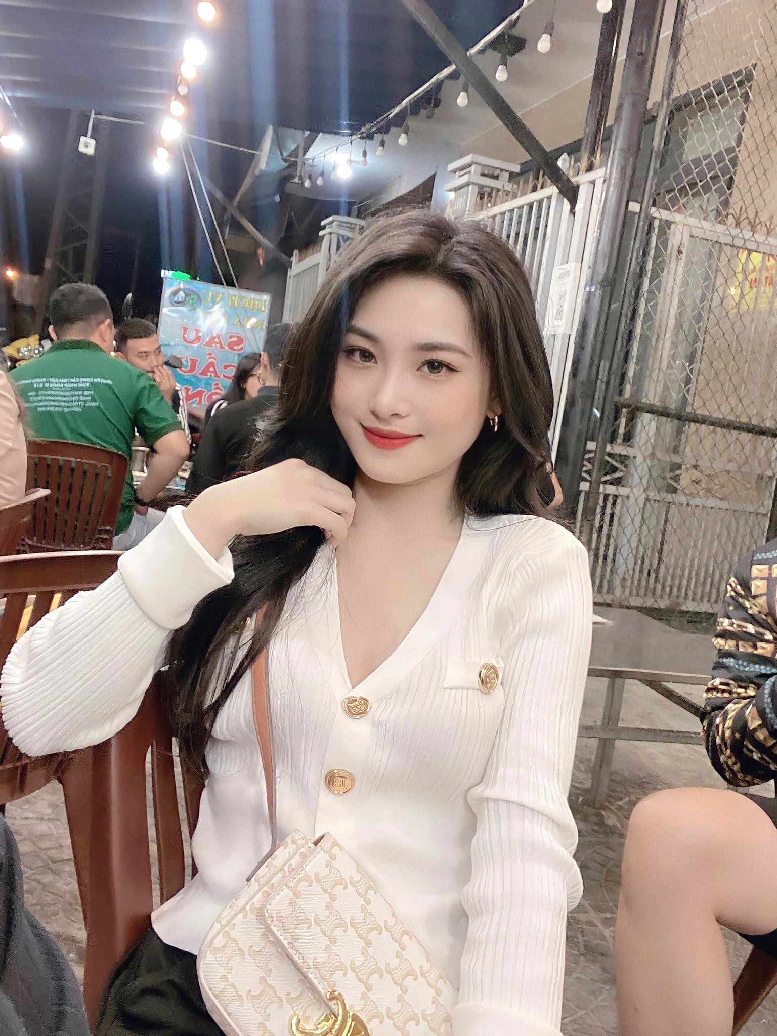 Link facebook, Hotgirl Facebook, Gái xinh facebook, KOLs facebook, Ảnh gái xinh, Hotgirl Võ Thị Thanh Ngân profile.php?id=100011145067706