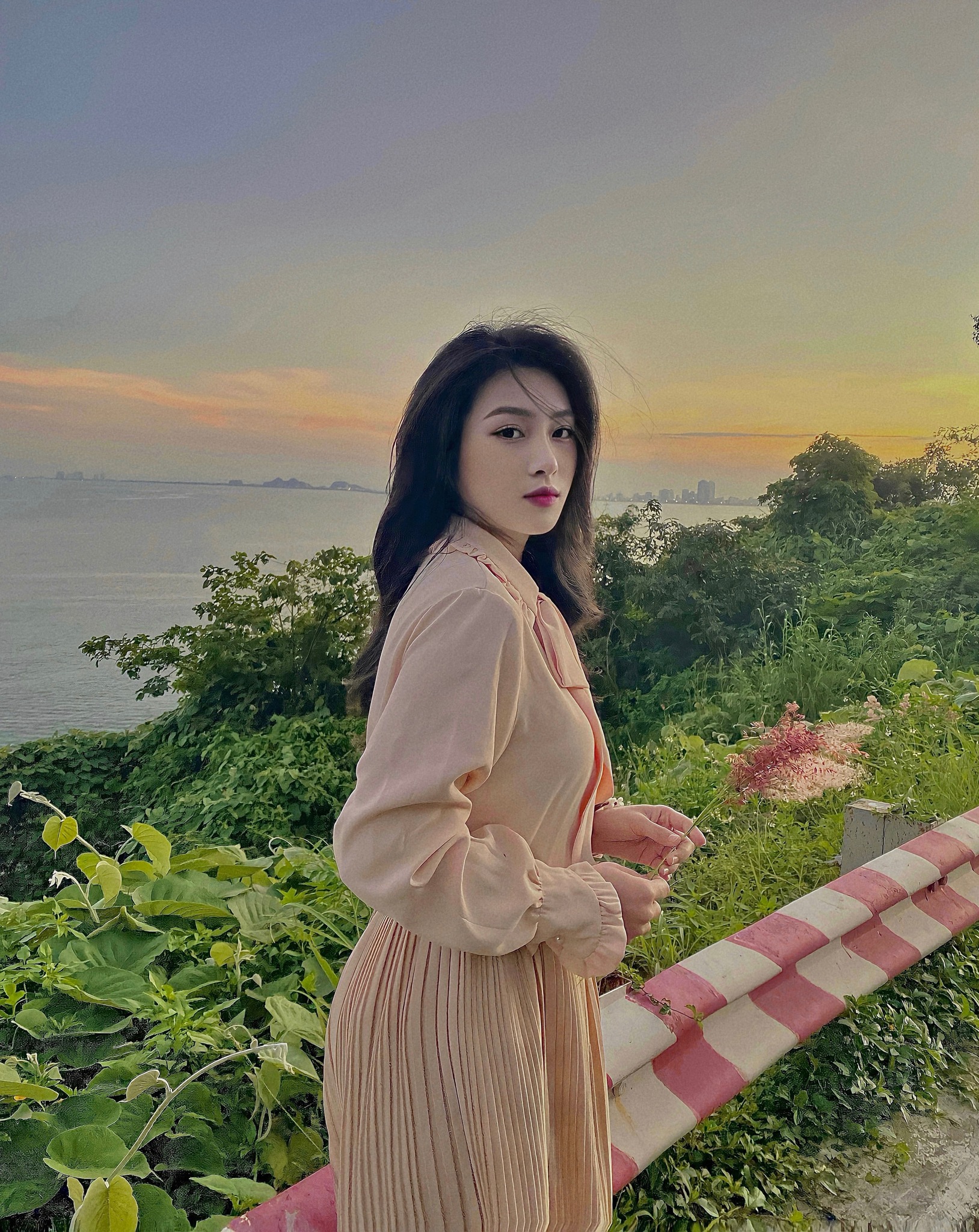 Link facebook, Hotgirl Facebook, Gái xinh facebook, KOLs facebook, Ảnh gái xinh, Hotgirl Võ Thị Thanh Ngân profile.php?id=100011145067706