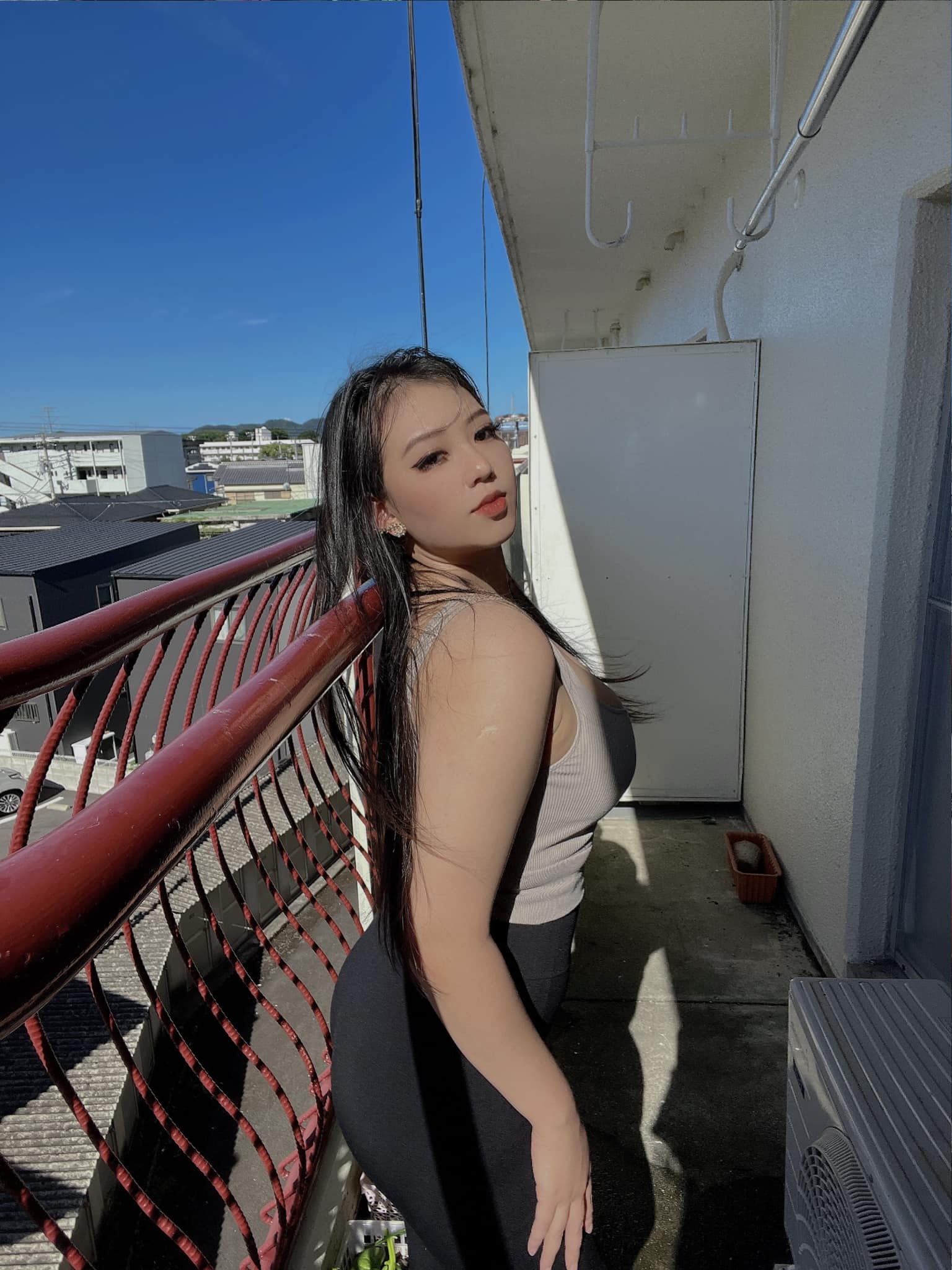 Hotgirl Tiktok, Hotgirl Facbook, Sexy, R1 Võ Thị Yến Nhi id=100011329367087