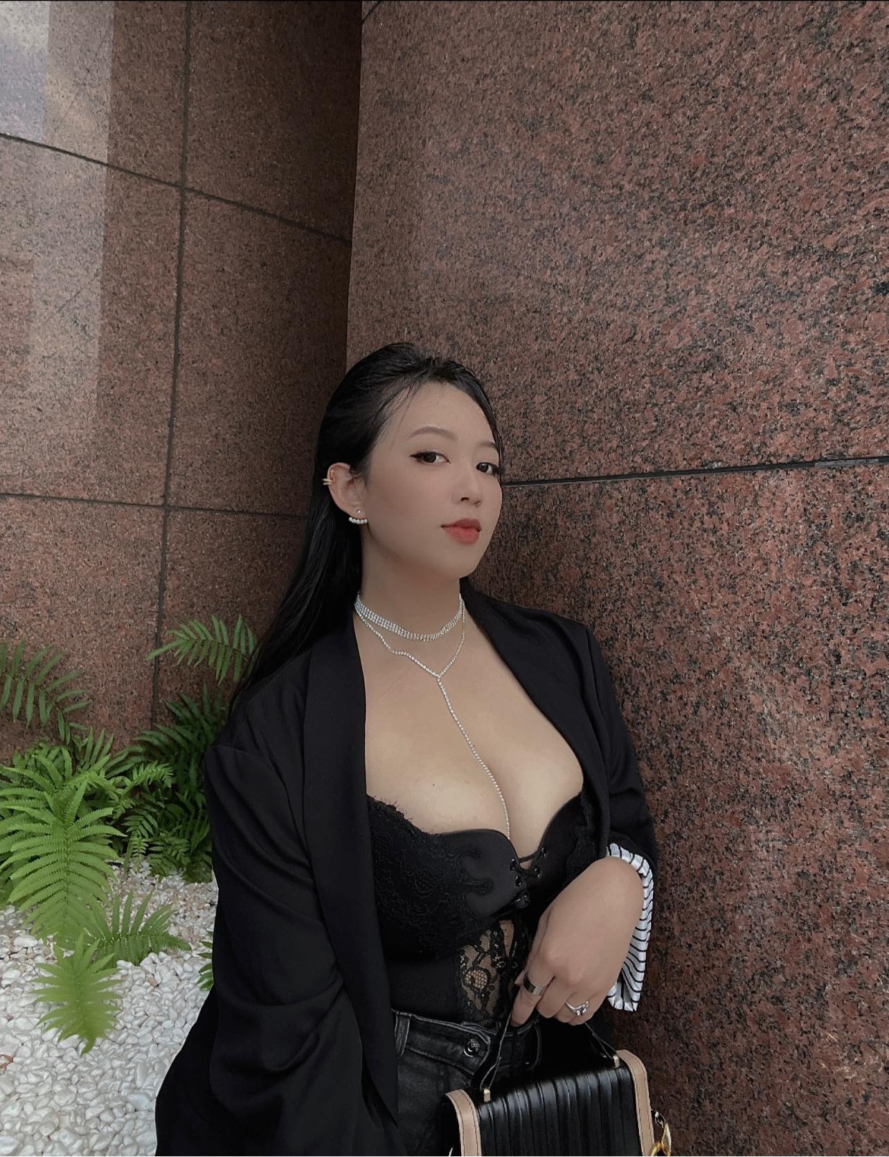 Hotgirl Tiktok, Hotgirl Facbook, Sexy, R1 Võ Thị Yến Nhi id=100011329367087