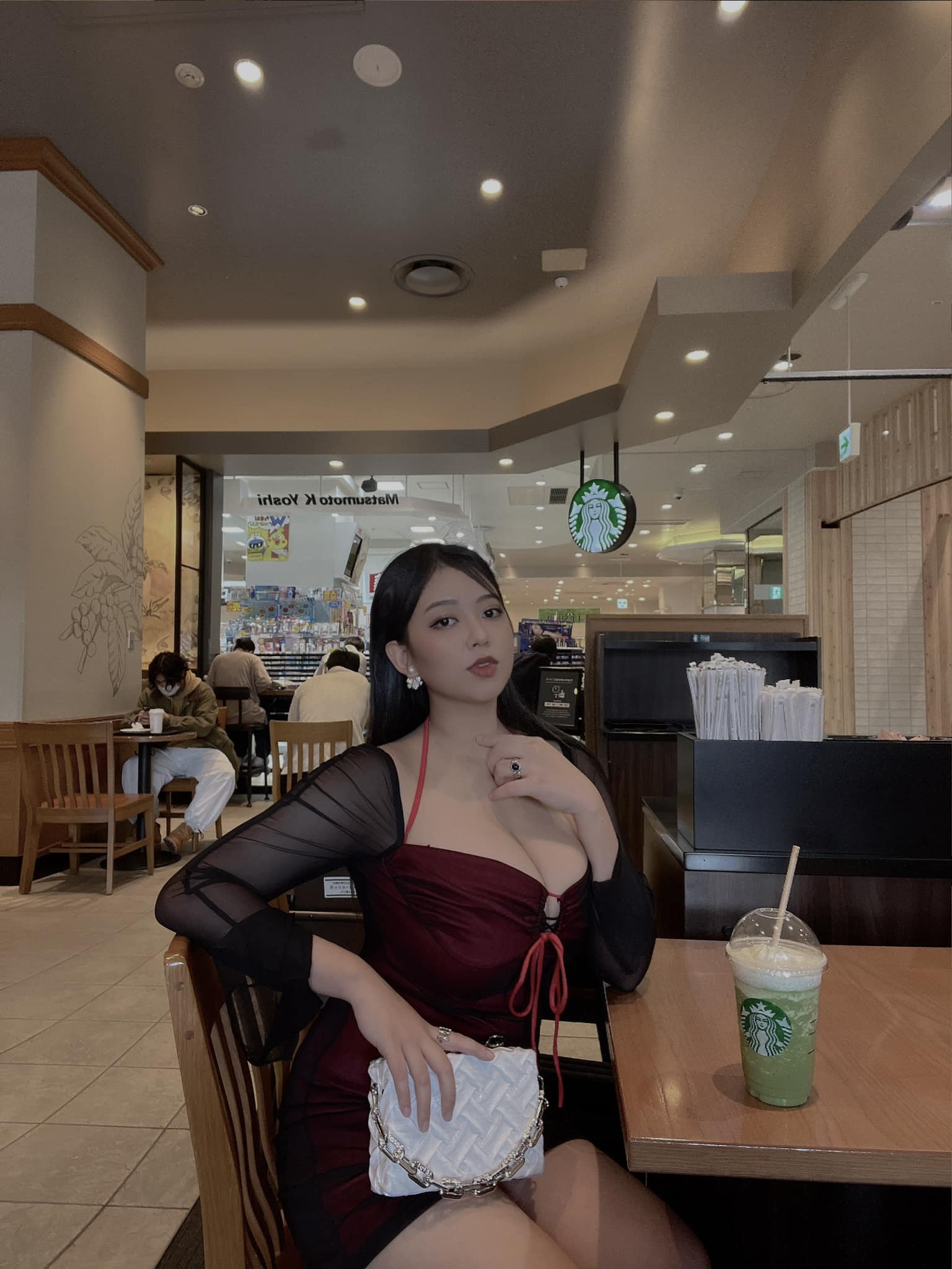 Hotgirl Tiktok, Hotgirl Facbook, Sexy, R1 Võ Thị Yến Nhi id=100011329367087
